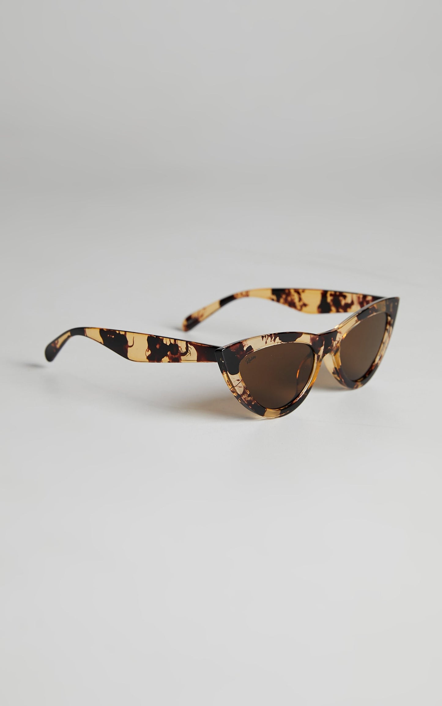 REALITY EYEWEAR - KISS KISS SUNGLASSES in Honey Turtle