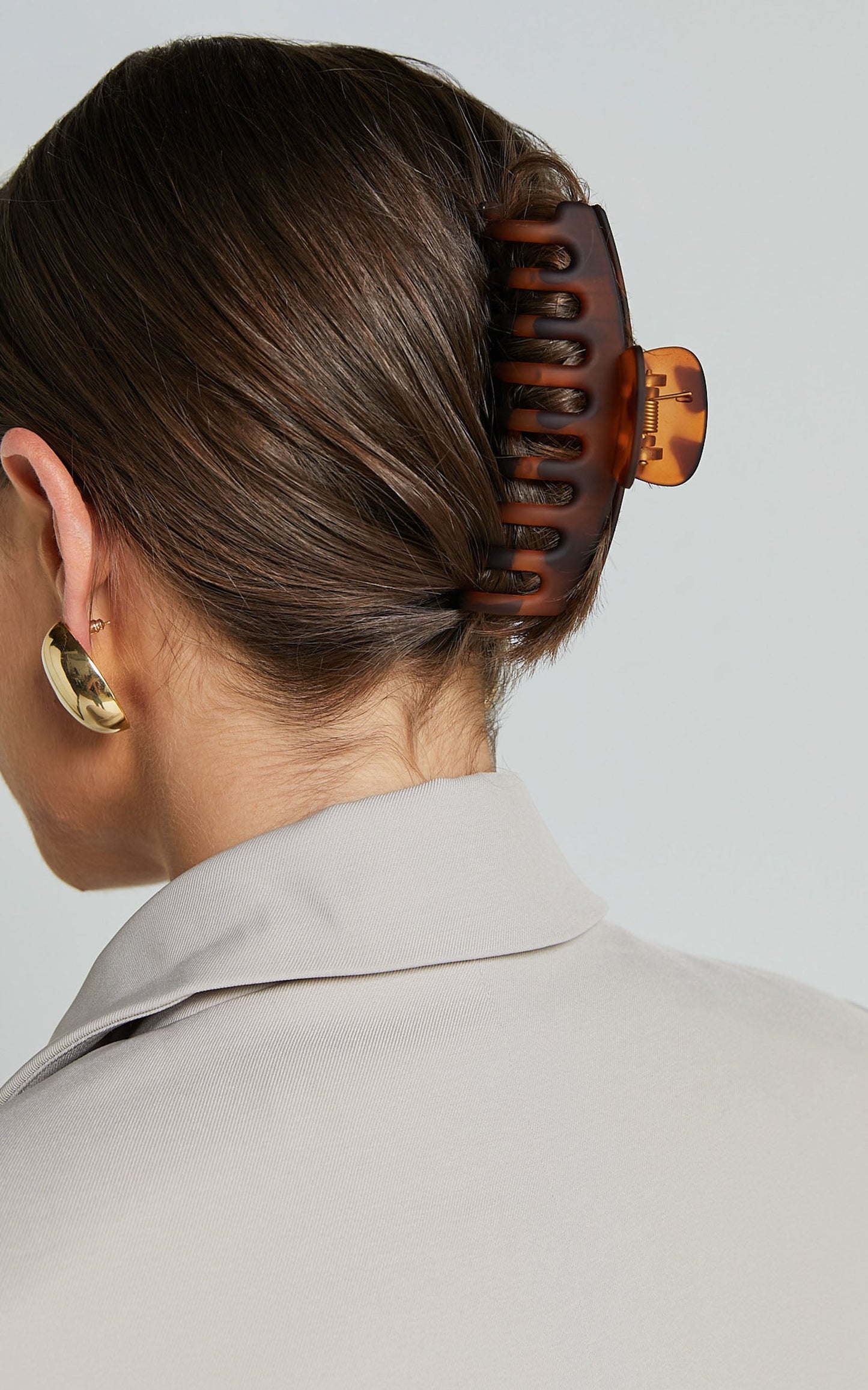 Celia Hair Clip - Claw Hair Clip in Tort