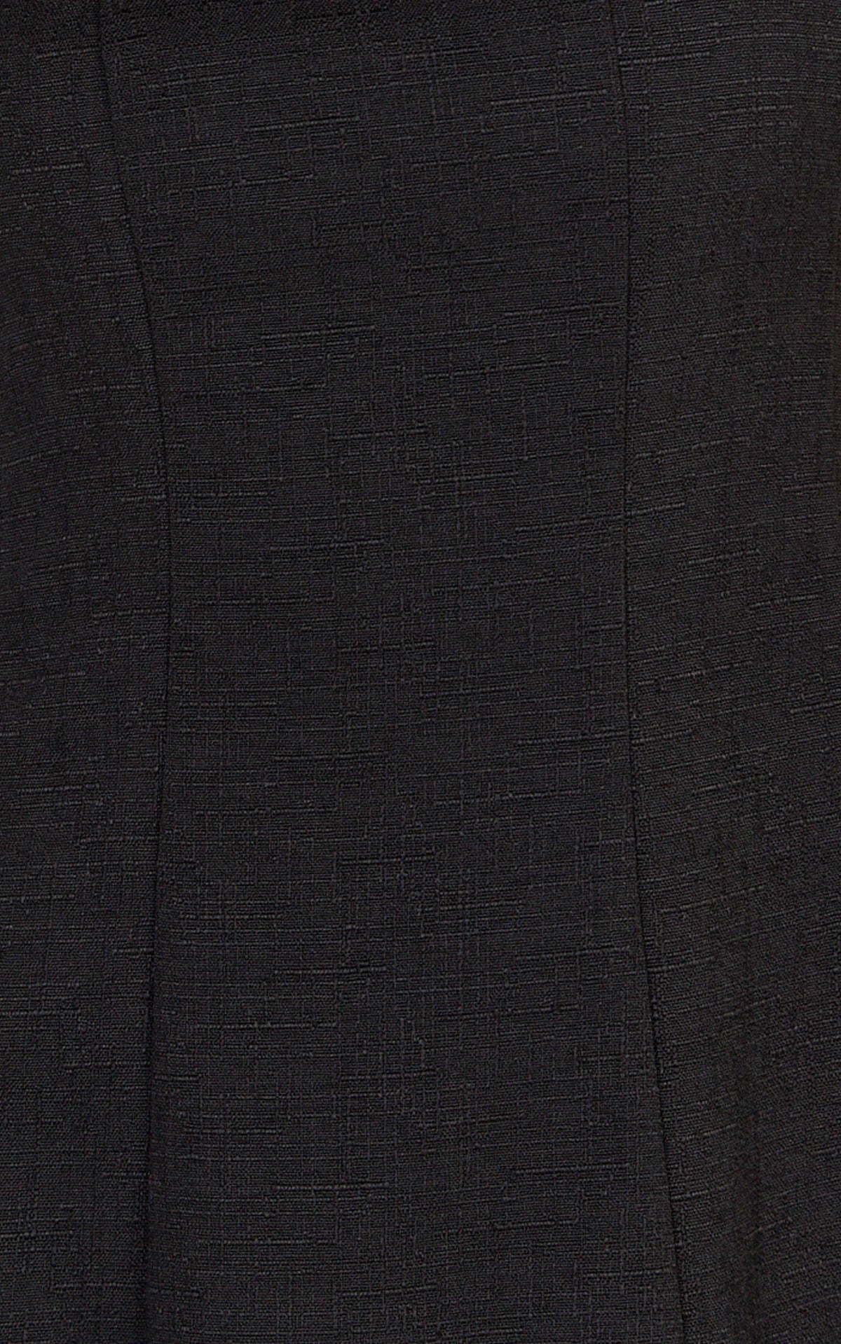 Walters Midi-Kleid – Midi-Kleid mit eckigem Ausschnitt, gesmoktem Rücken und ausgestelltem Rock in Schwarz