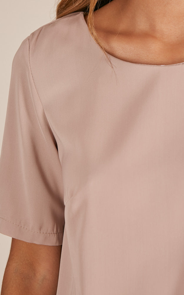 Way It Is Shift Dress In Mocha