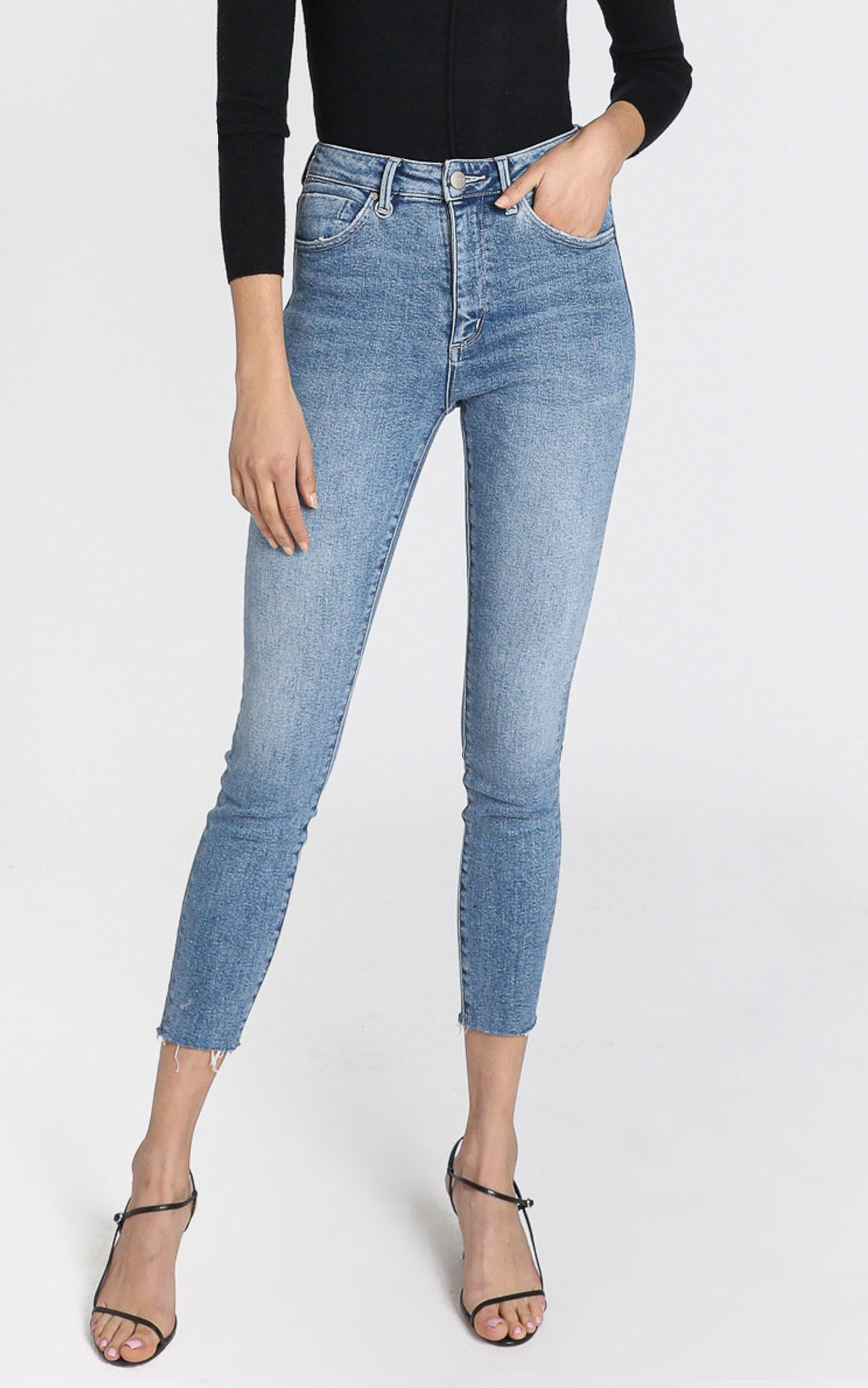 Neuw - Marilyn Skinny Jeans in Broken Blue