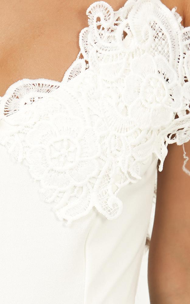 Pretty Little Thing Bodysuit In White Lace