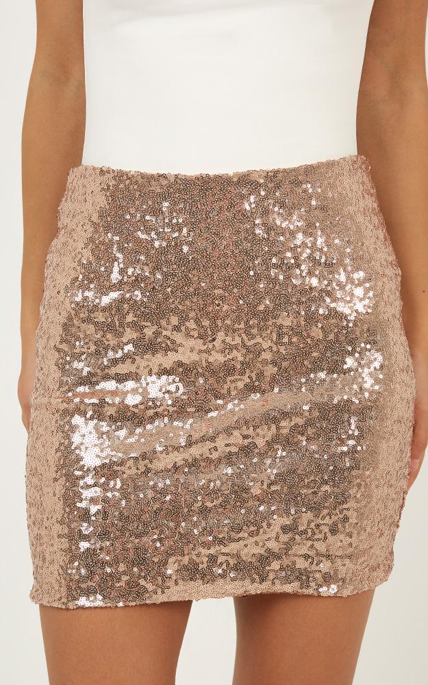 Glitter Smile Skirt In Champagne Sequin