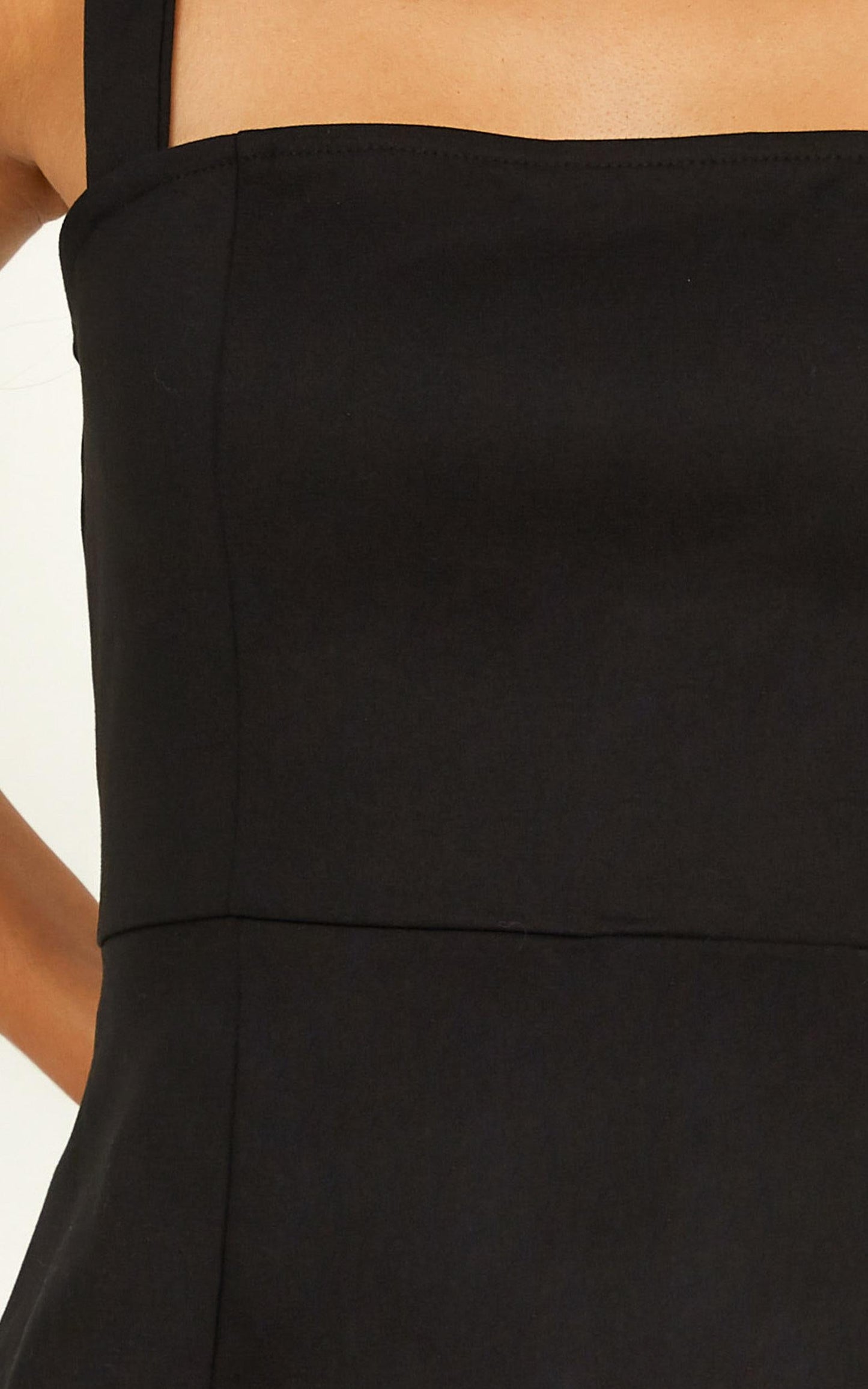 Rising Fame Dress In Black