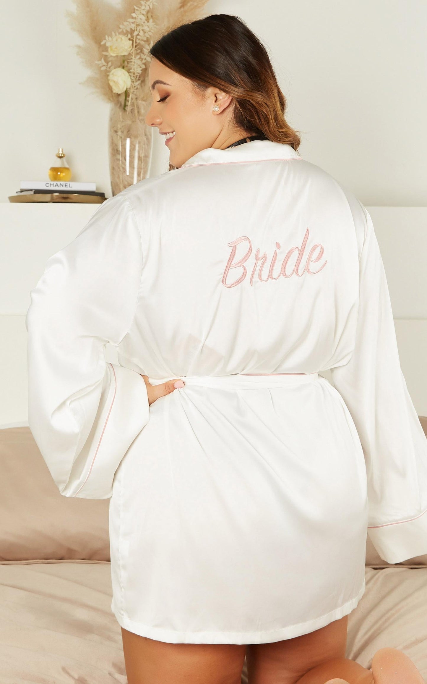 Ellena Bride Robe In White Satin