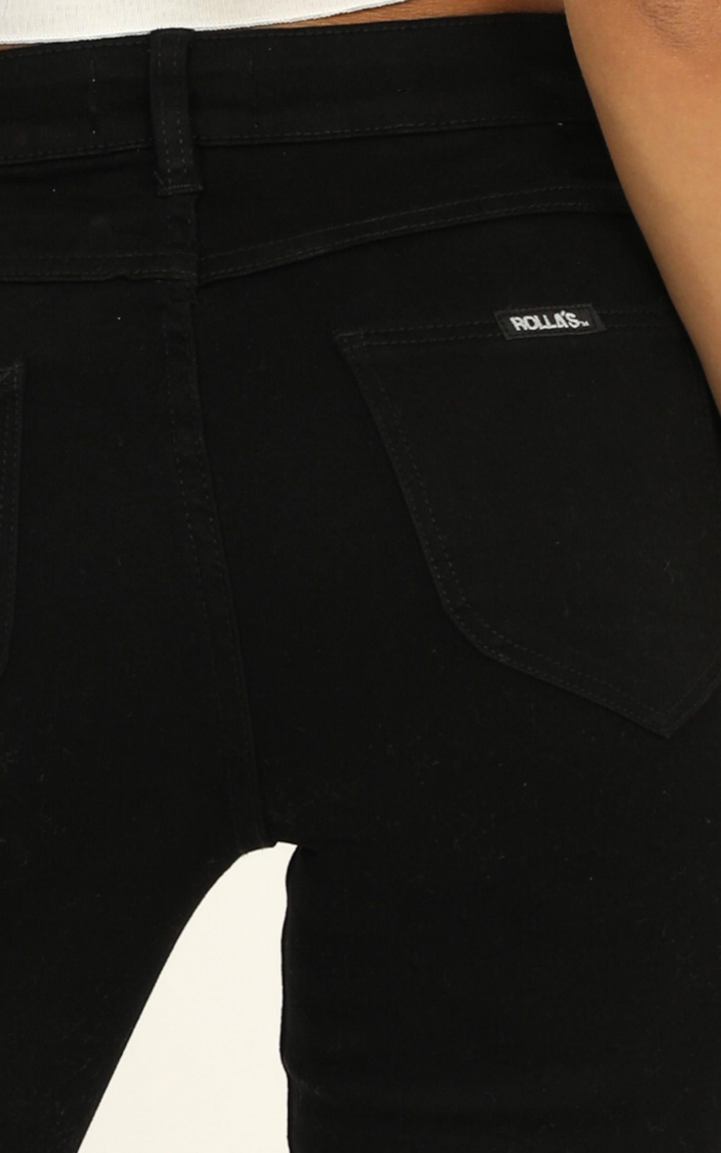 Rollas - Westcoast Ankle Mid Rise Jean In Raven