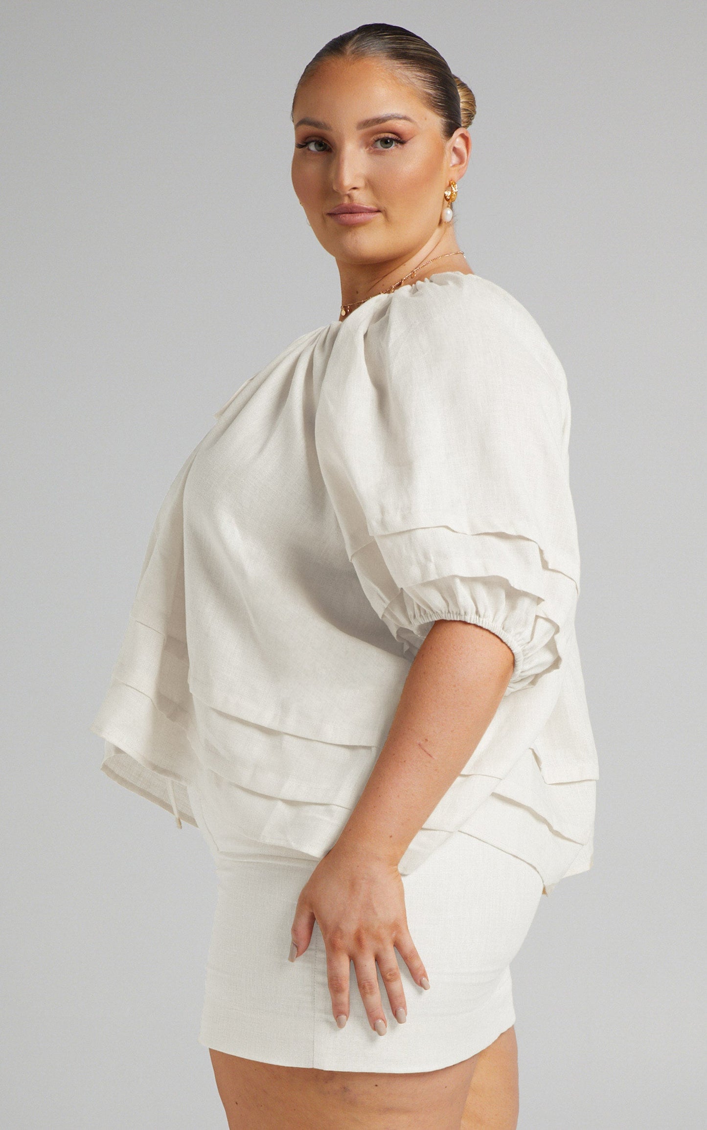 Amalie The Label - Candicia Linen Pocket Detail Bodycon Mini Linen Skirt in Cream