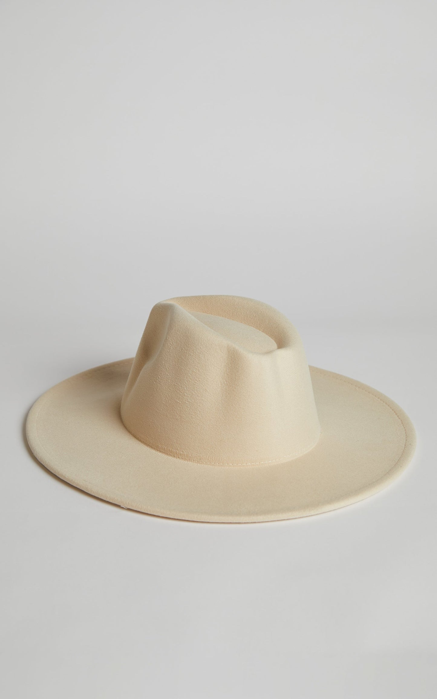 Fiadh Fedora in Cream