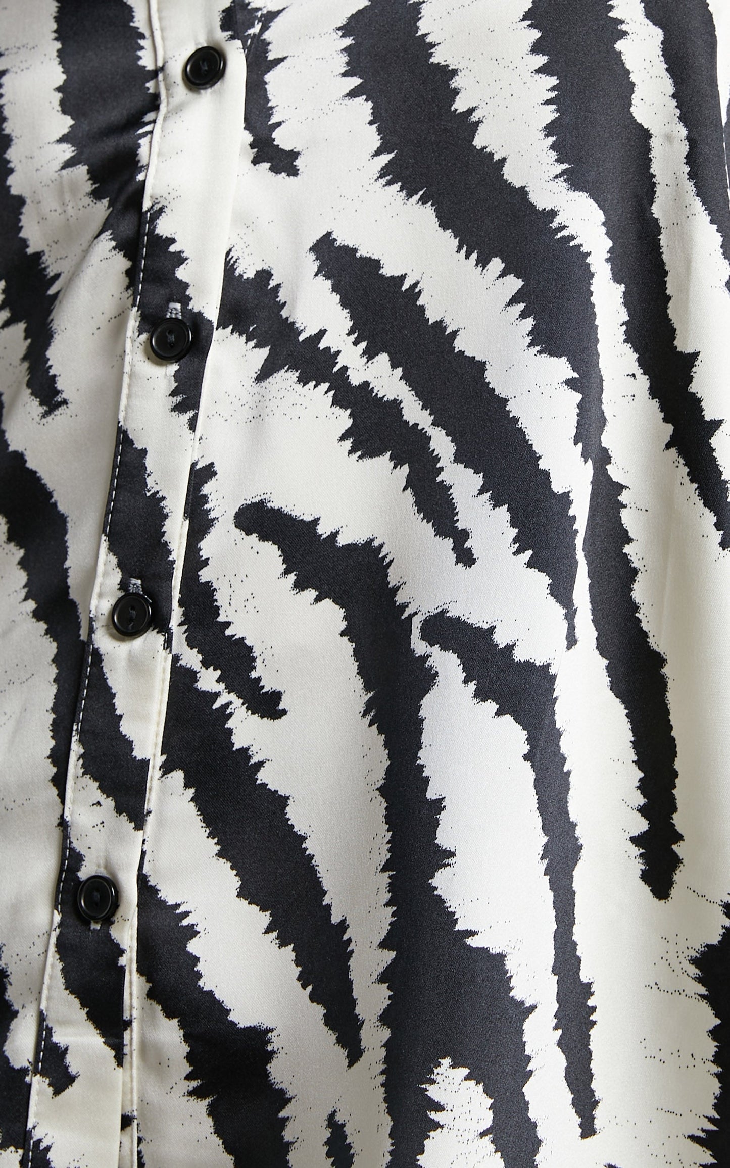 4th & Reckless - Inez Shirt in Navy Zebra