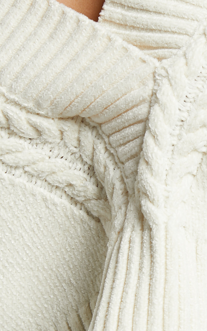 4th & Reckless - Mariella Jumper Boucle Cable Knit in Cream