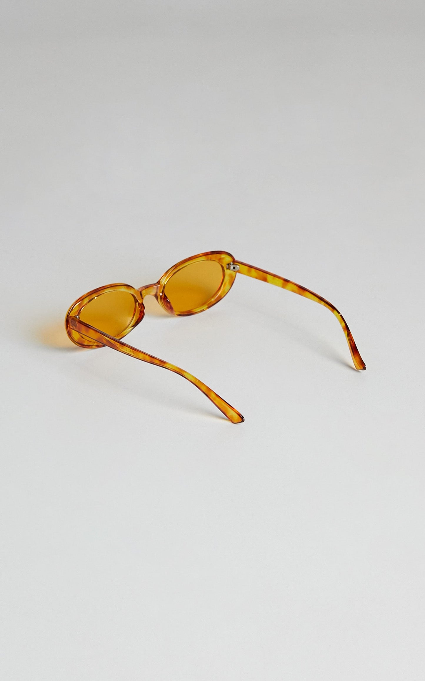 Czarina Retro Sunglasses in Orange Tortoise