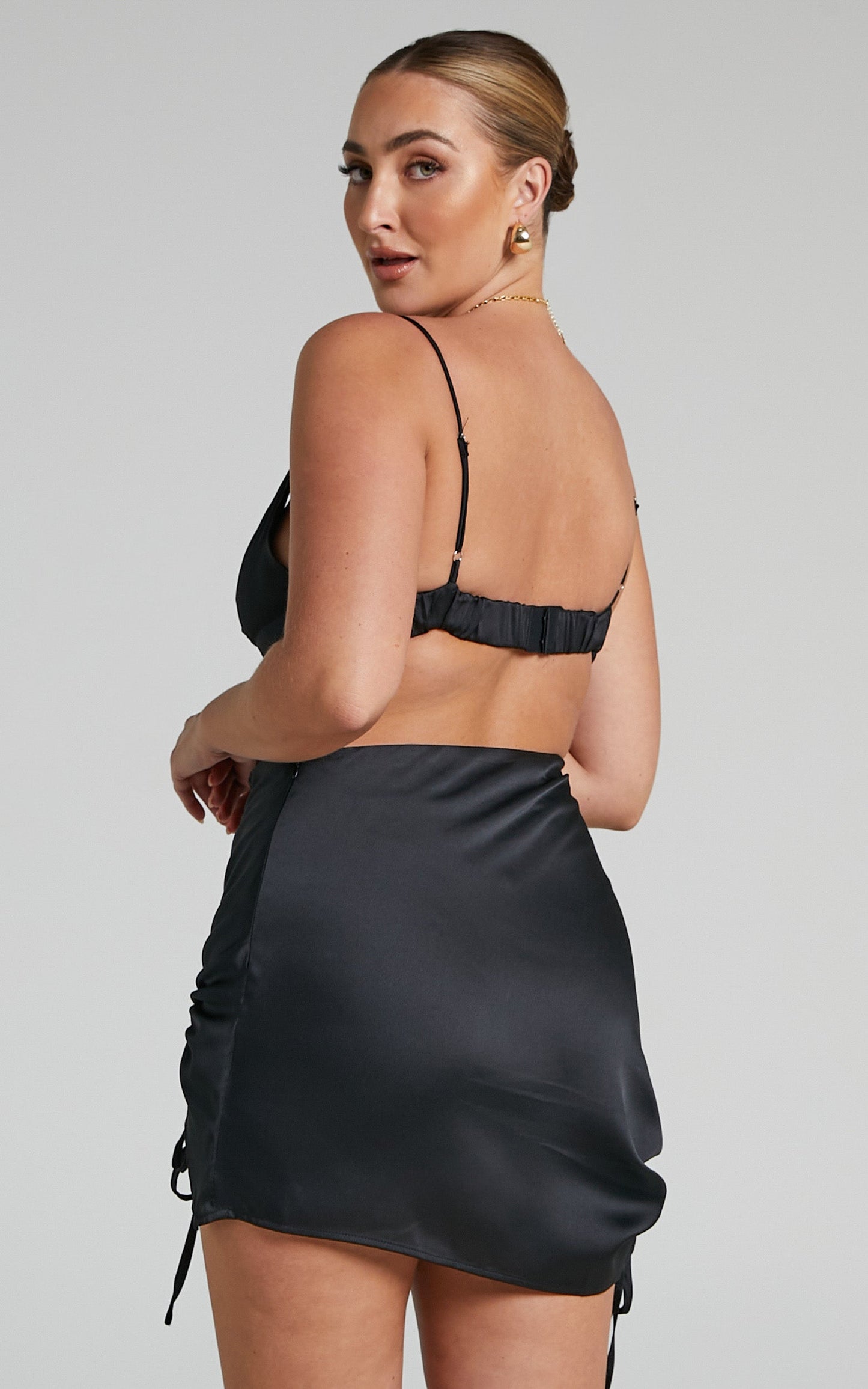 Mejila Top - Triangle Bralette Top in Black