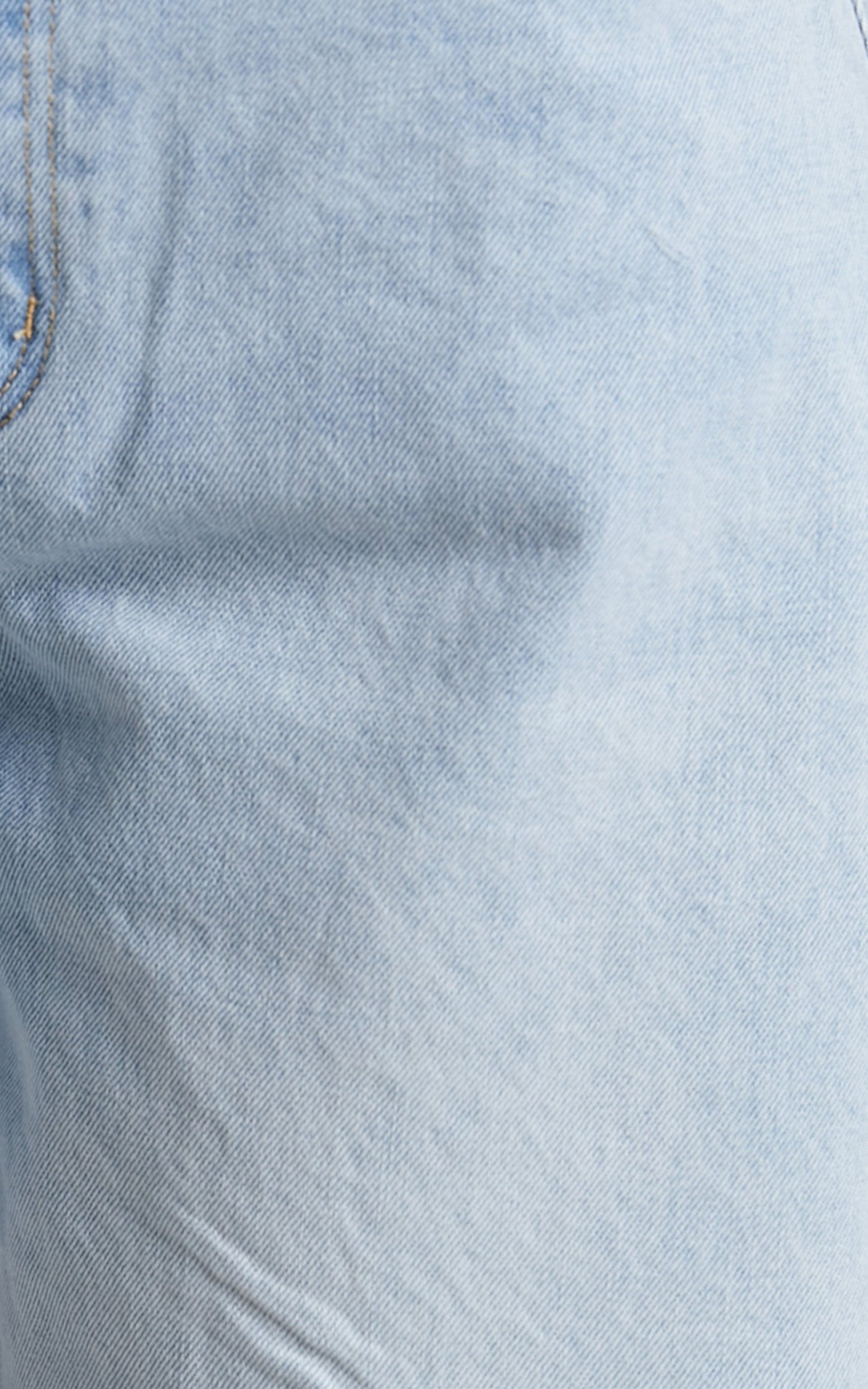 Abrand - A Carrie Denim Short in Rosanna