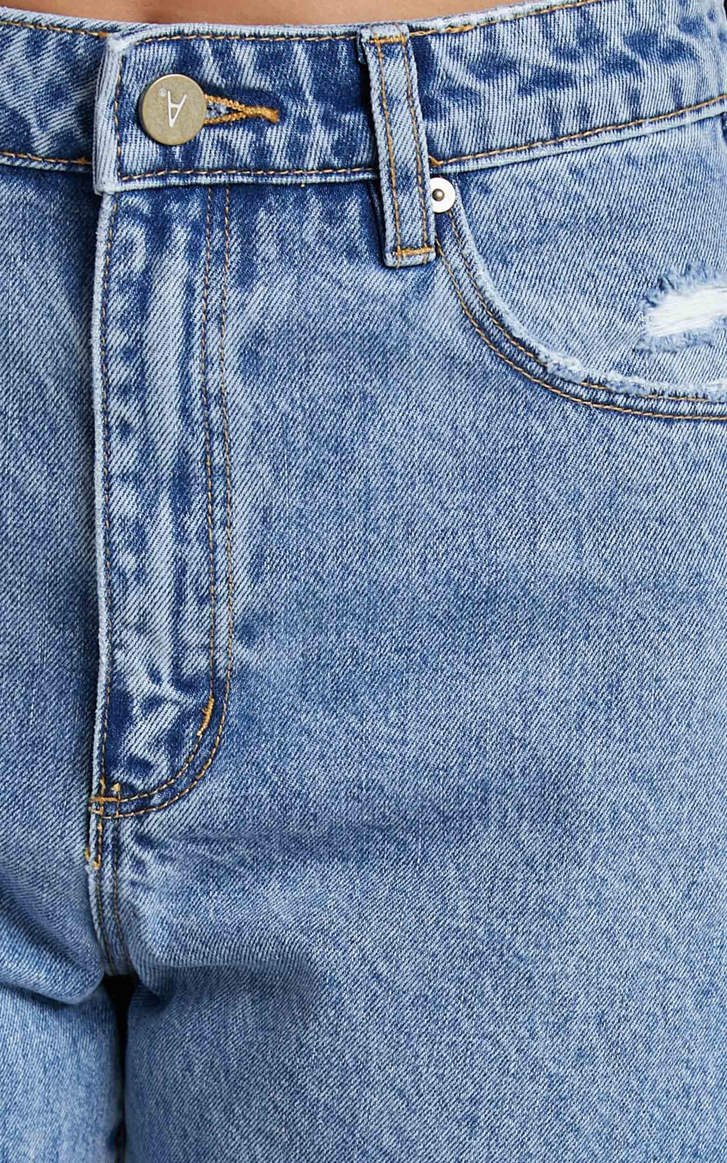 Abrand - A Carrie Denim Short in Joanna Rip