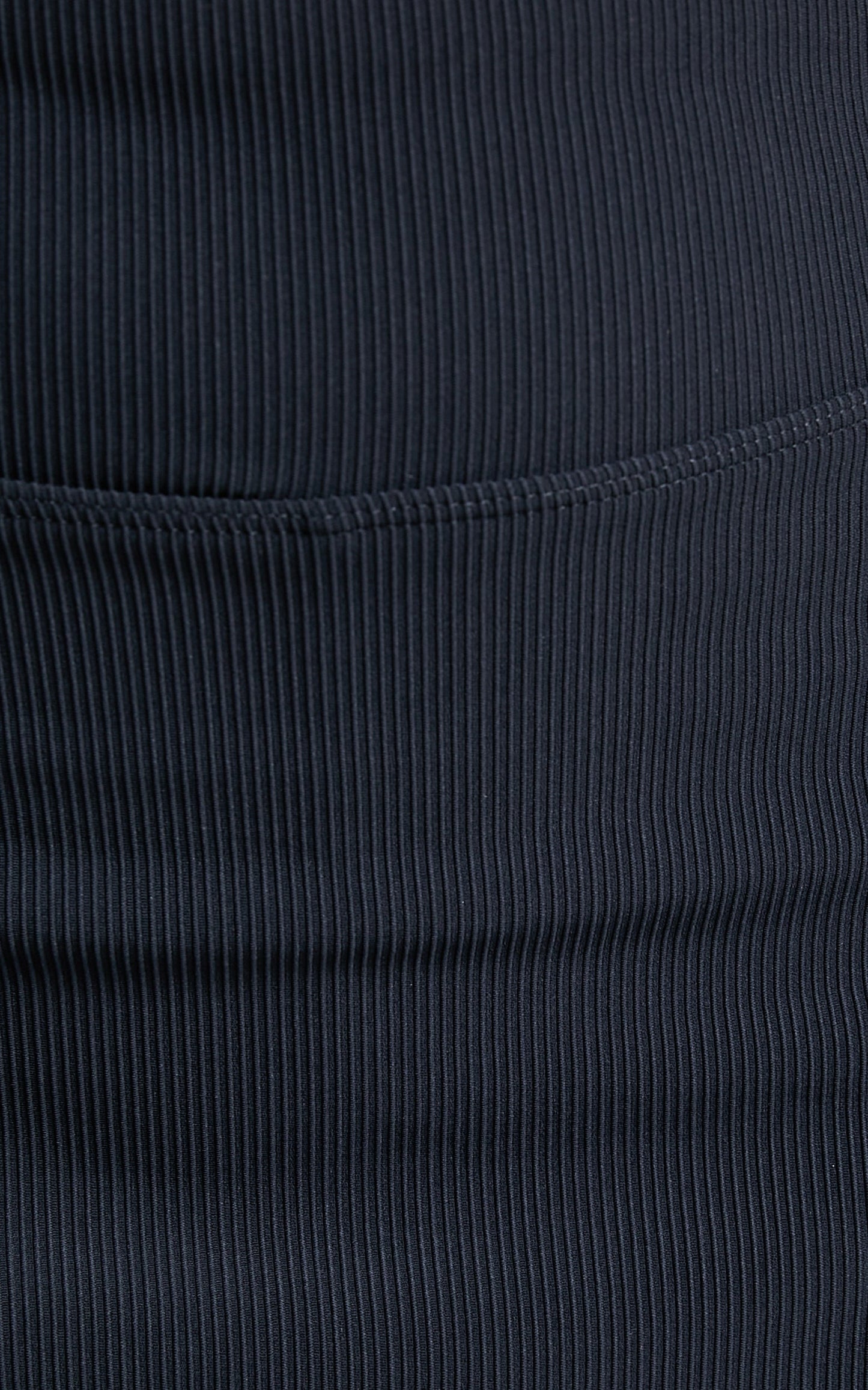 Aim'n - Micro Rib Crop Top in Black