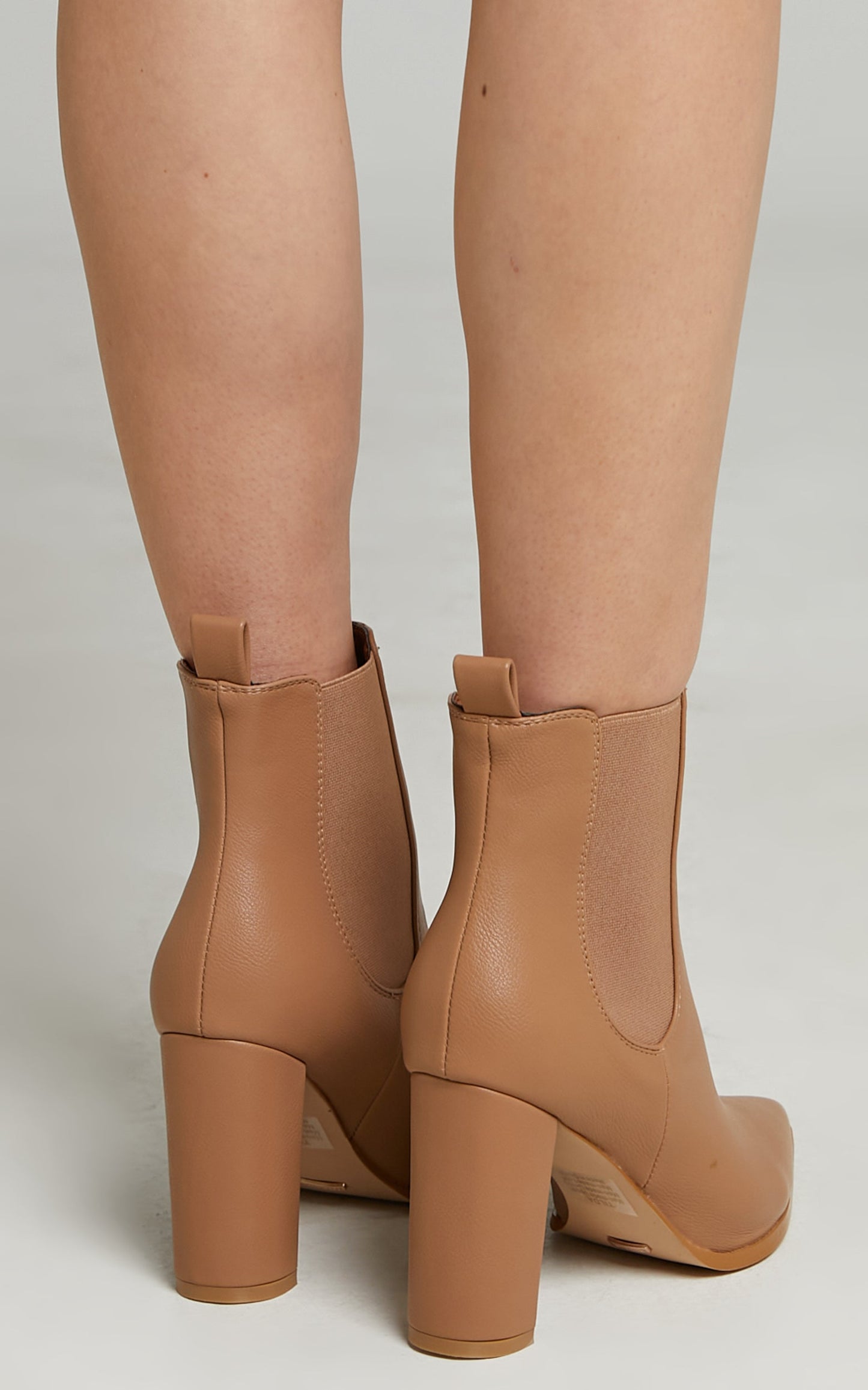 Billini - Tilda Boots in TEAK