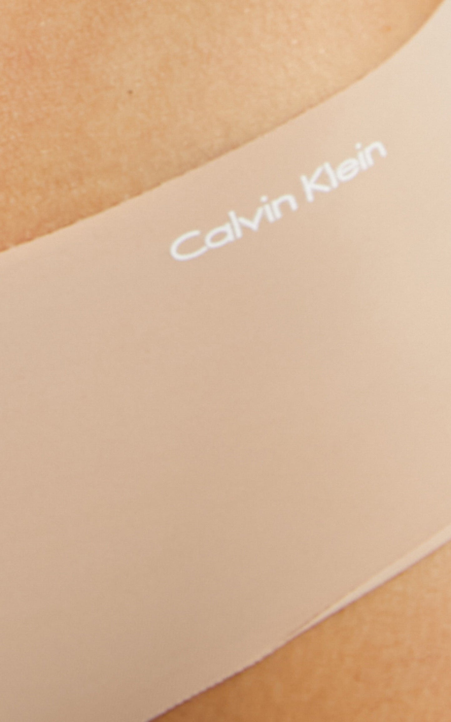 Calvin Klein - INVISIBLES HIPSTER in Light Caramel