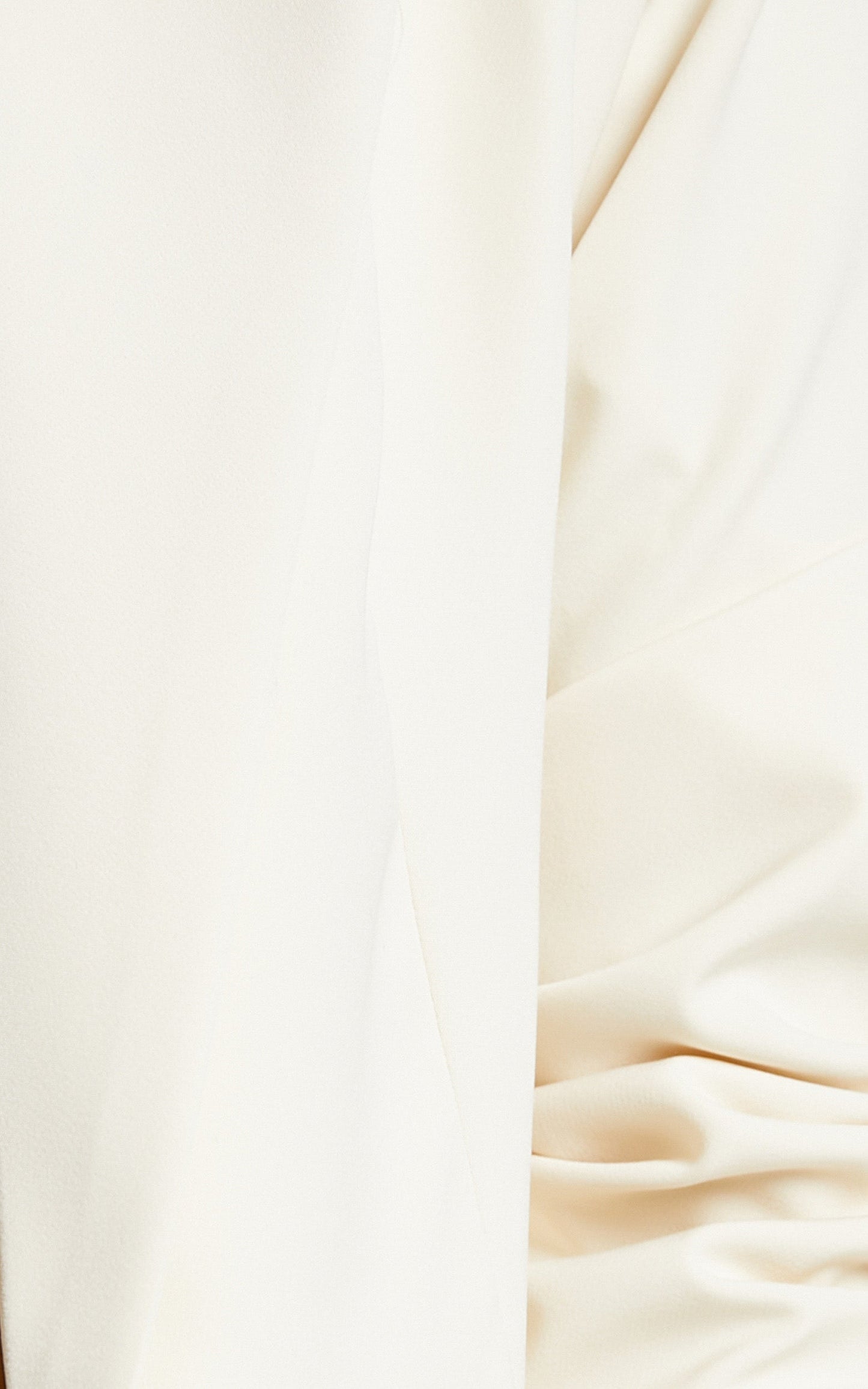 Eleasha Blazer - Tailored Suiting Blazer in Off White