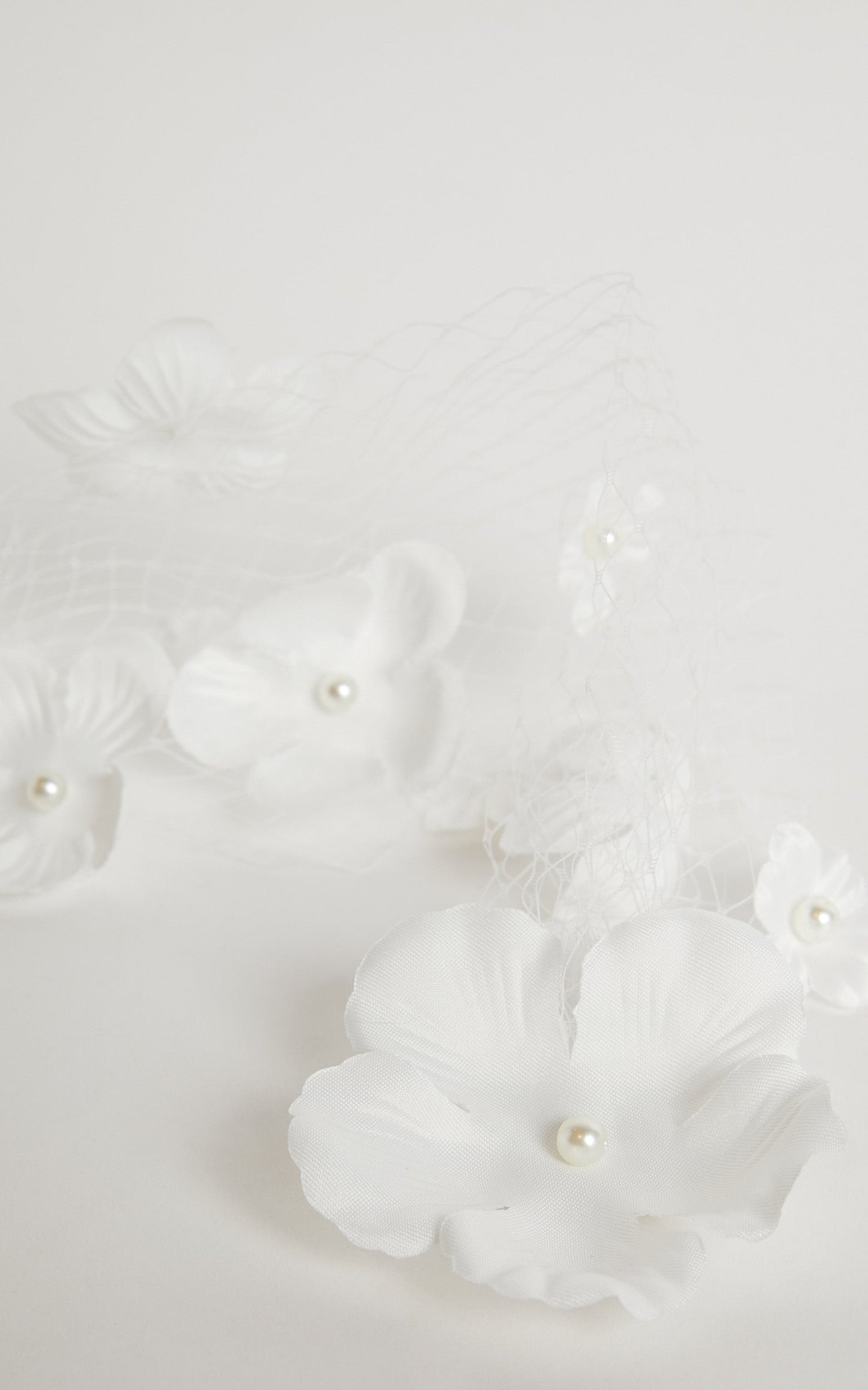 Celeisa Headpiece in White