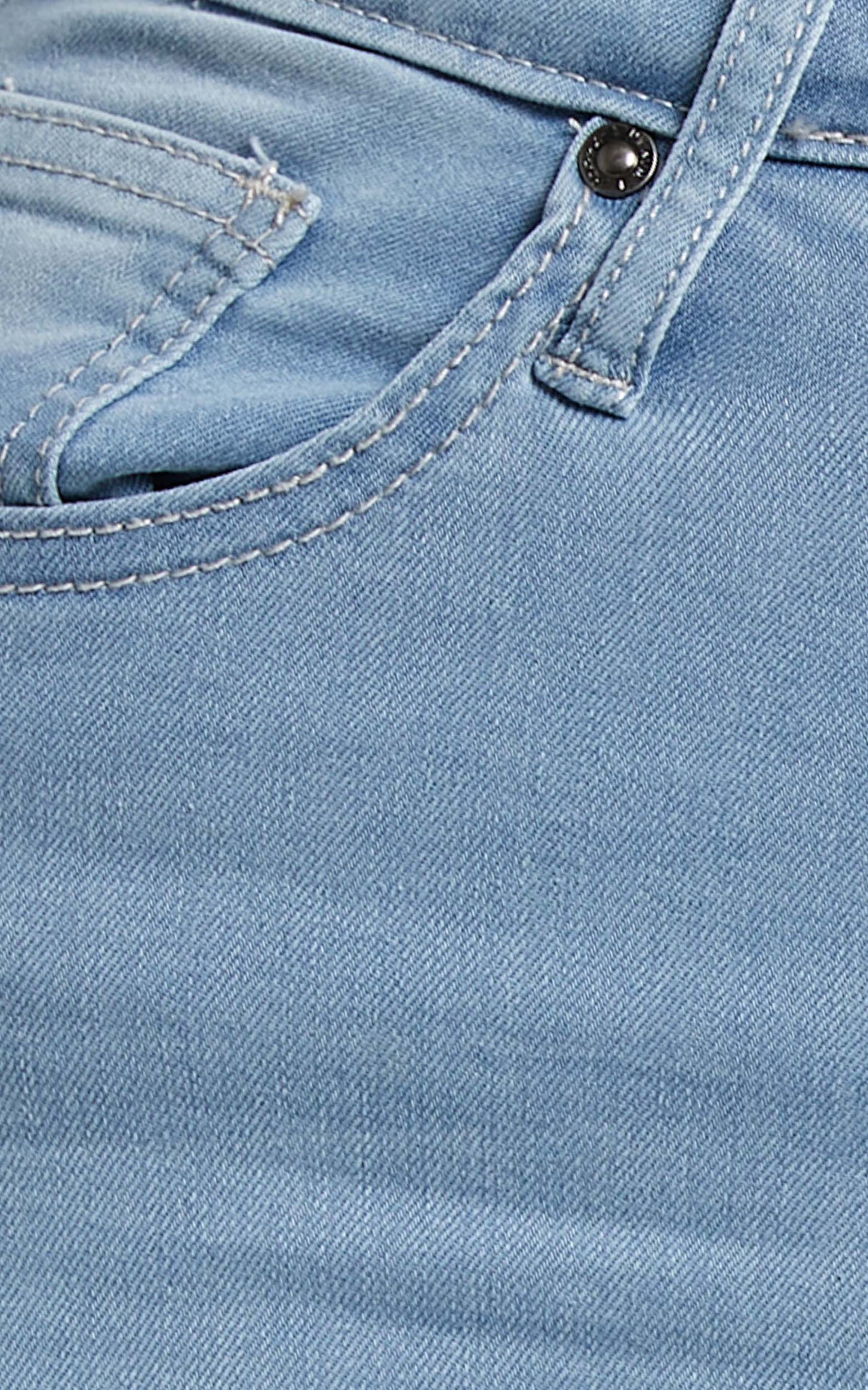 Christina Skinny Jeans In Light Wash Denim