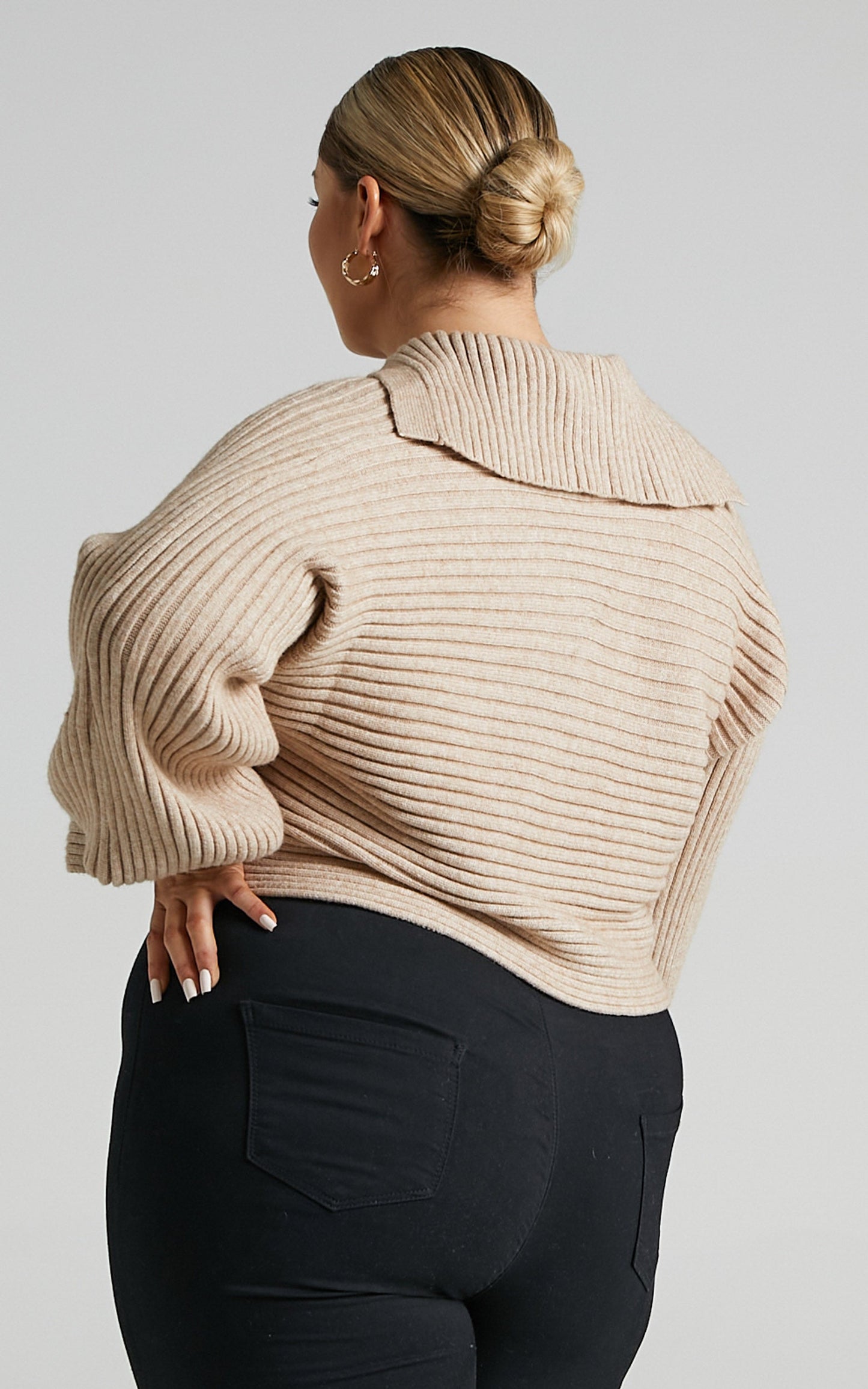 Elata Jumper - Oversized Collar Jumper in Beige