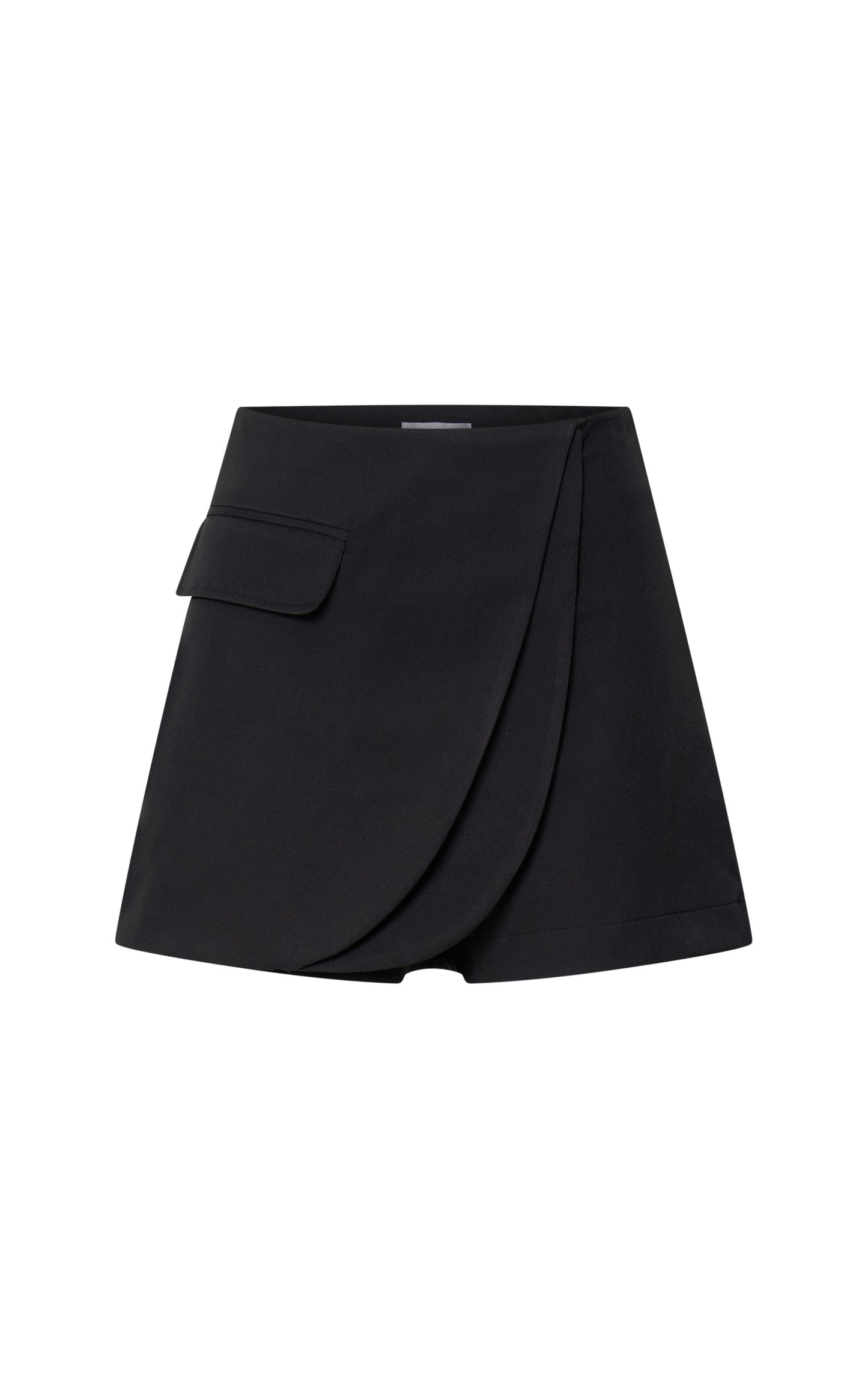Abbie Mini Skort - Pleated Skort With Pocket Detail in Black