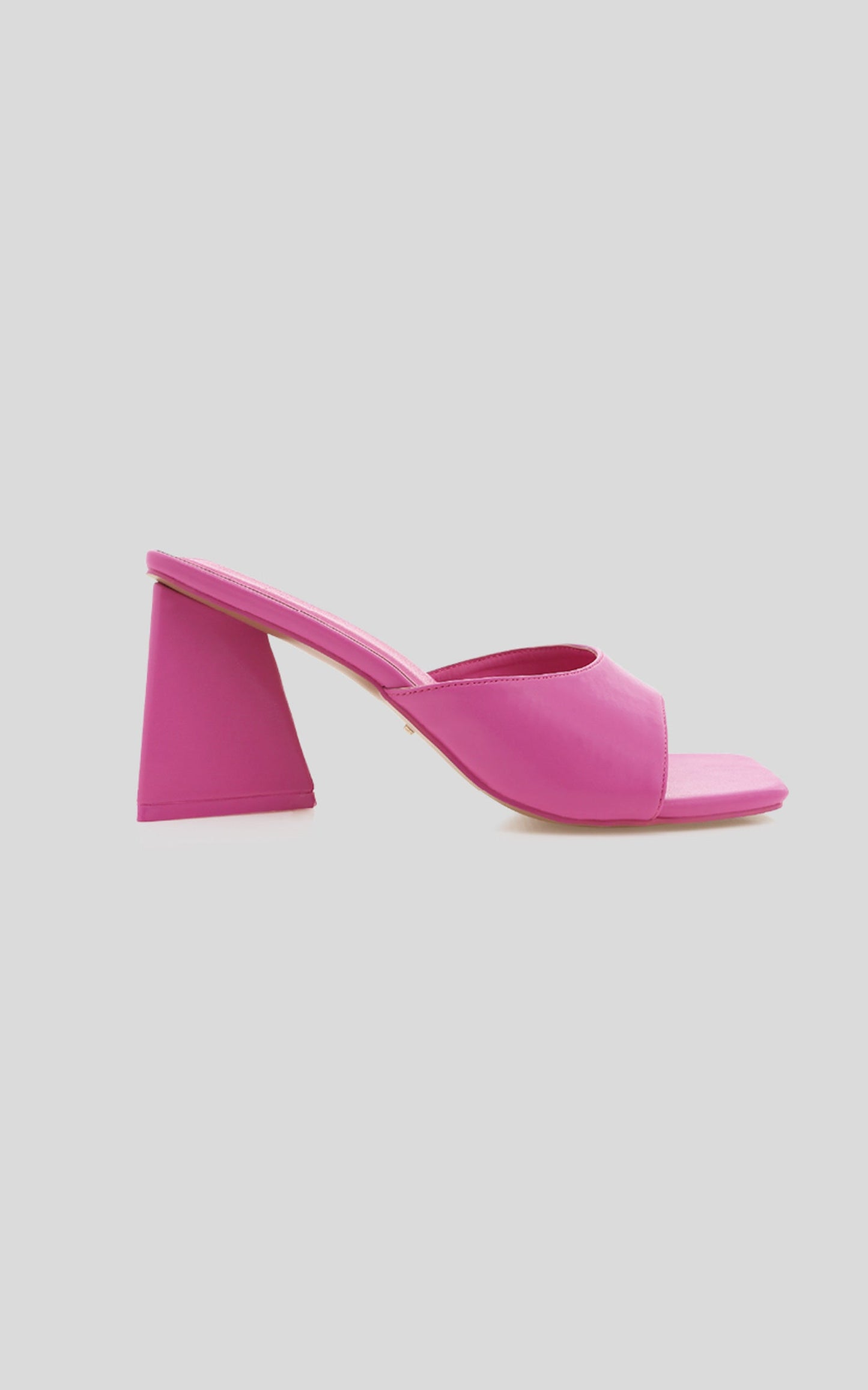Billini - Gracen Heels in Lipstick