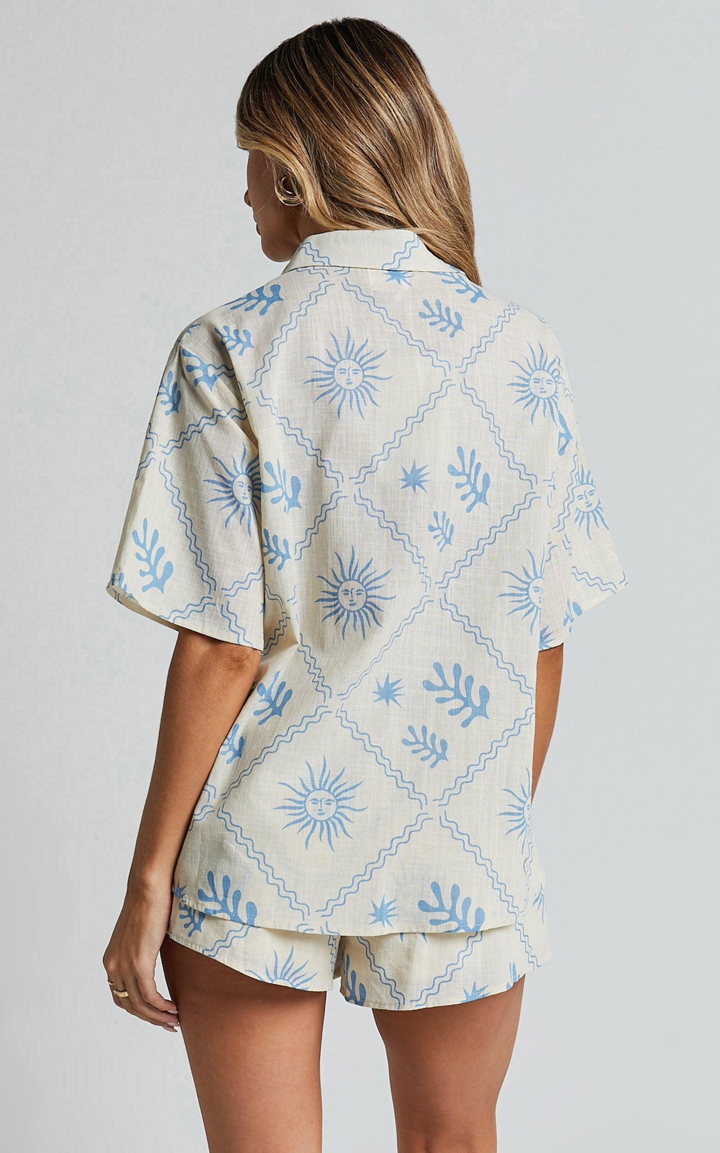 Isabelle Two Piece Set - Short Sleeve Shirt & Shorts Linen Set in Beige & Blue Coral Print