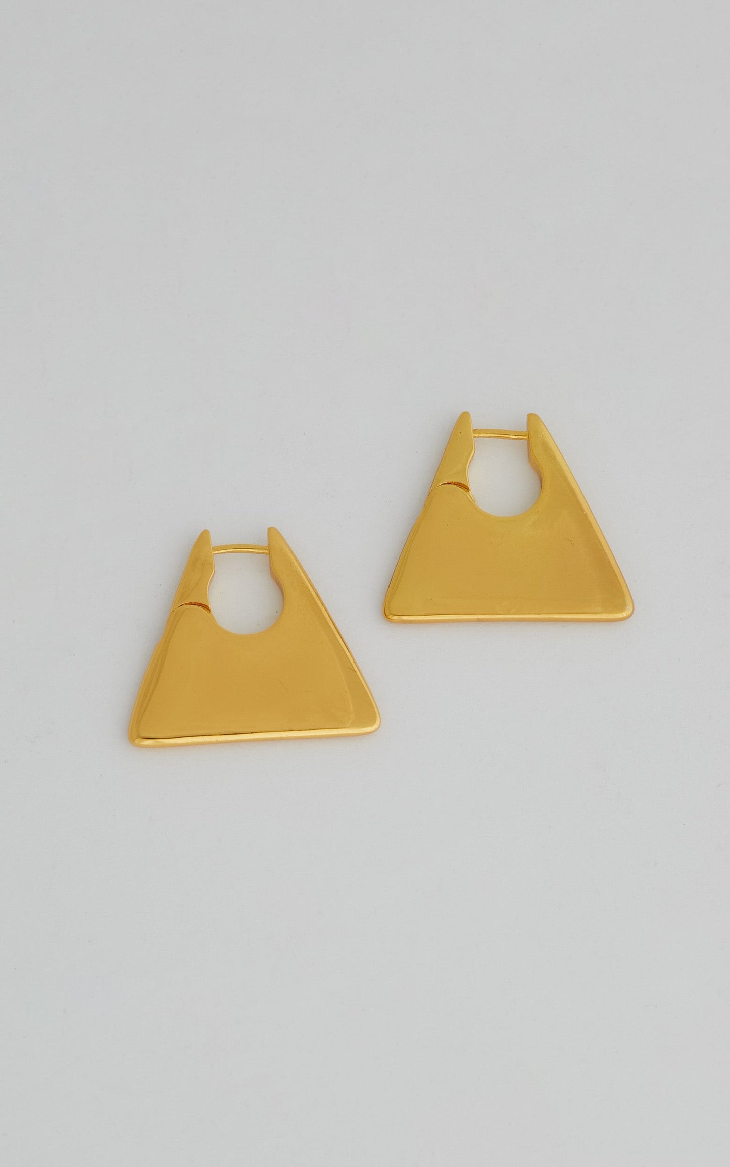 Jooni Earrings in Gold