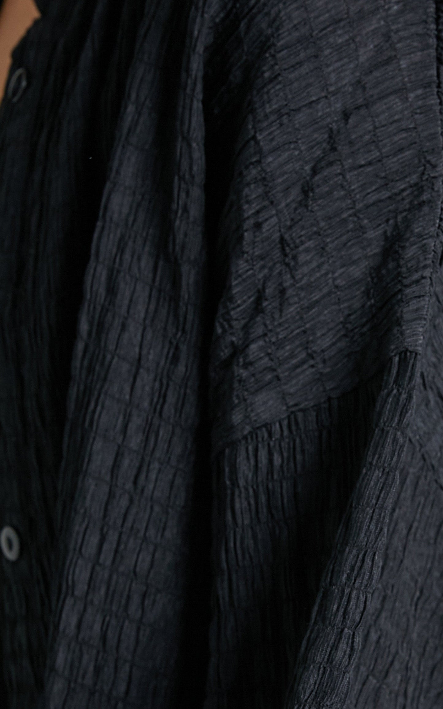 Lawson Shirt - Relaxed Wide Sleeve Shirt in Black