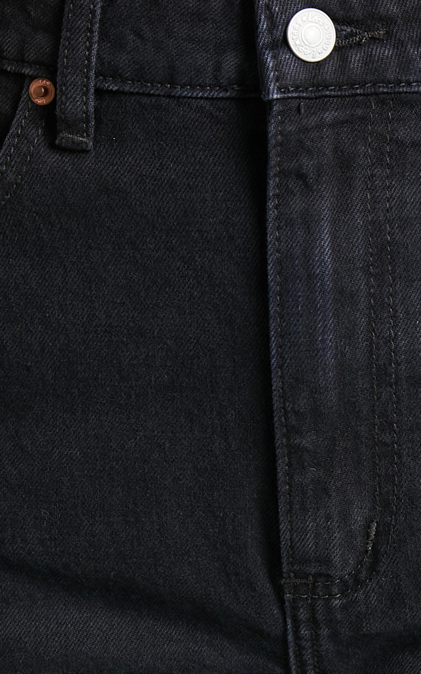 Lee - HIGH MOMS DENIM SHORT in Frankie Black