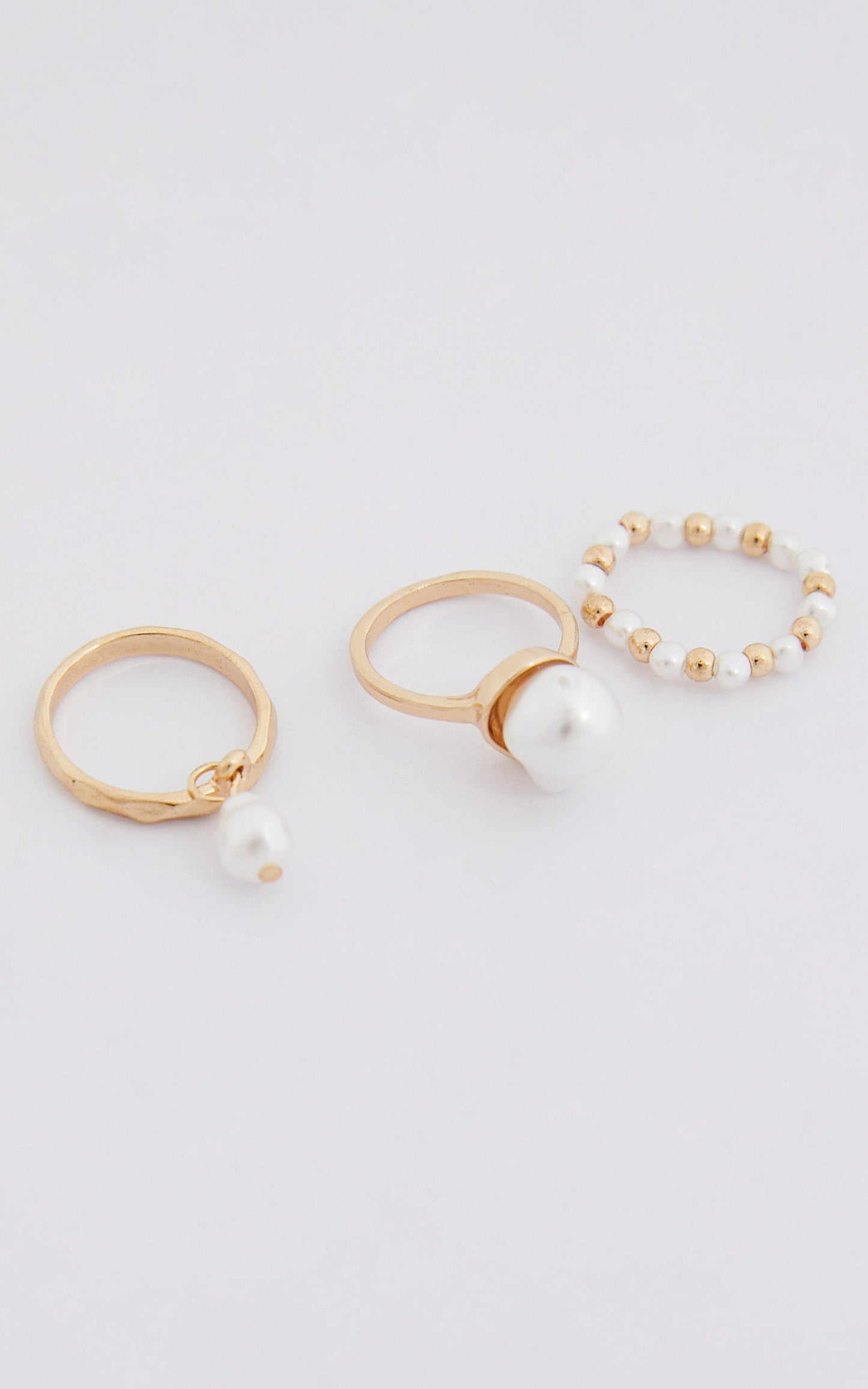 Letisha Multipack Ring Set in Gold and Pearl