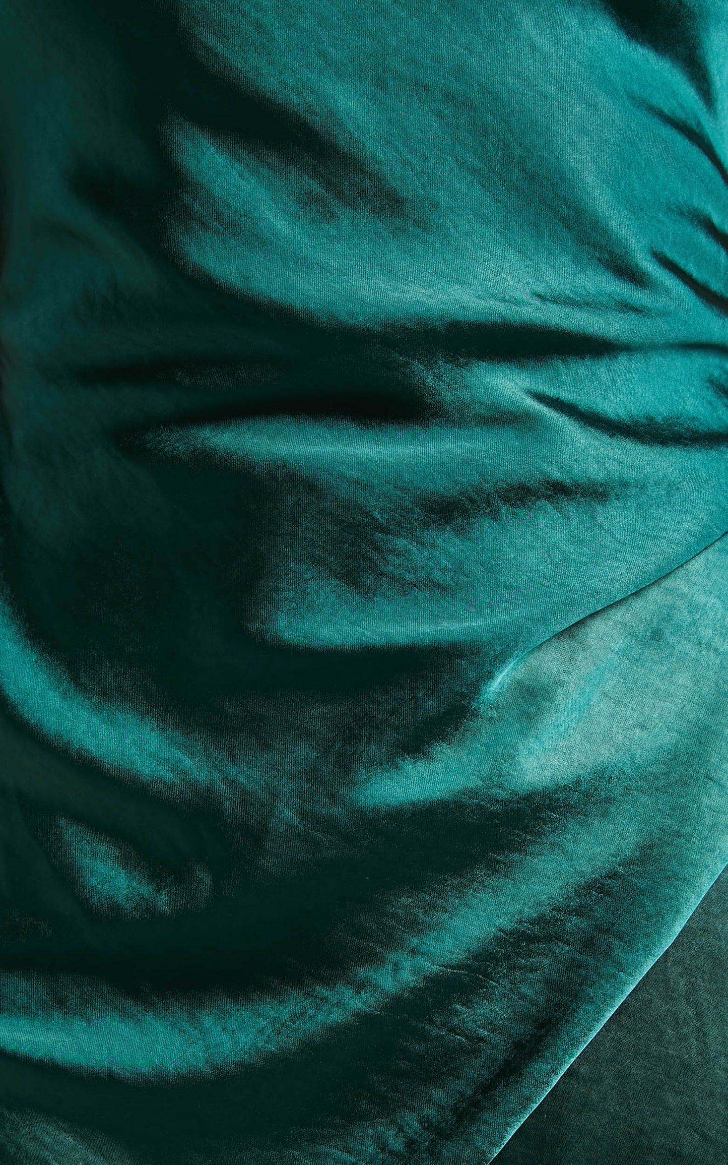 Lunete Midi Dress - Halter Neck Side Split Satin Dress in Emerald