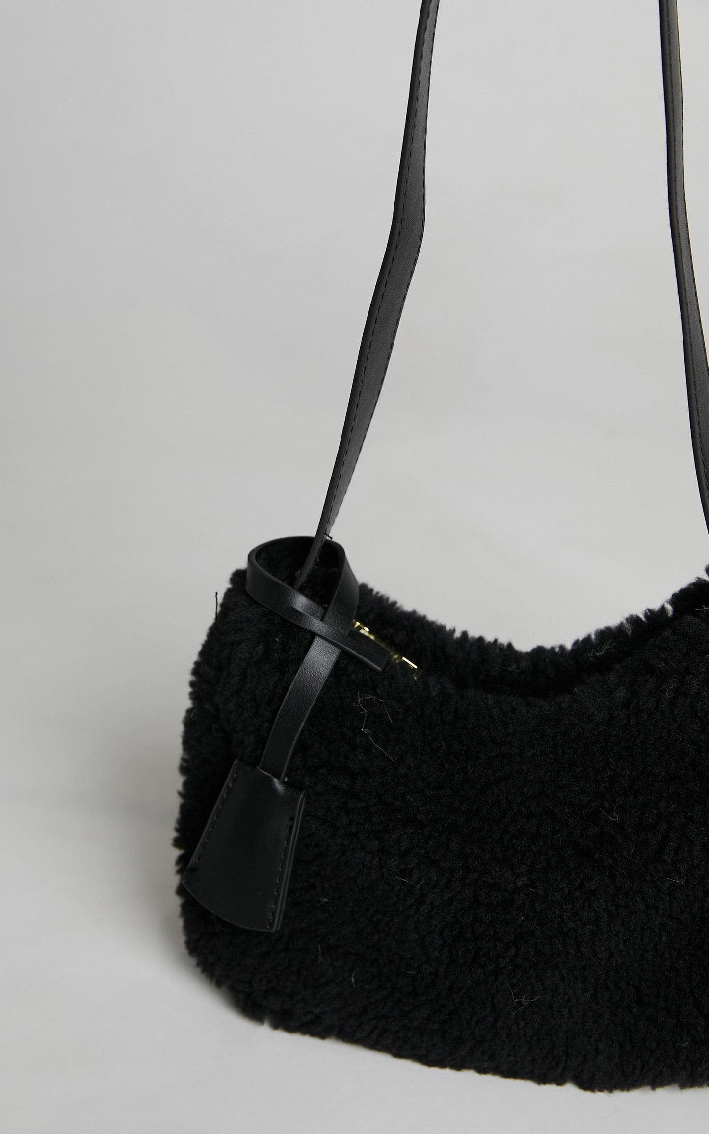Lynda Faux Fur Bag in Black