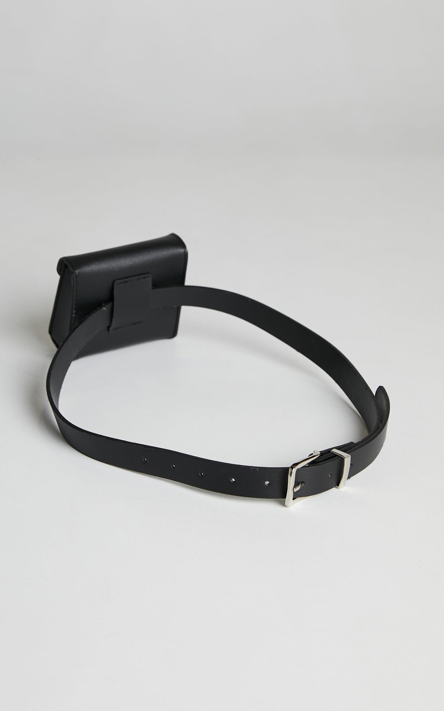 Mosi Belt Bag in Black