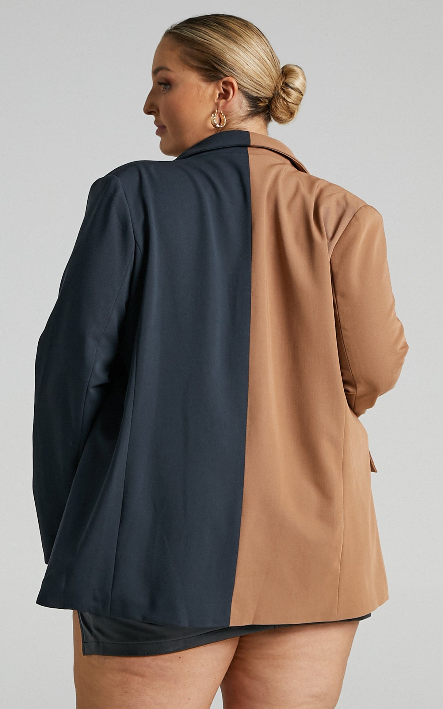 Nepena Blazer in Camel and Navy