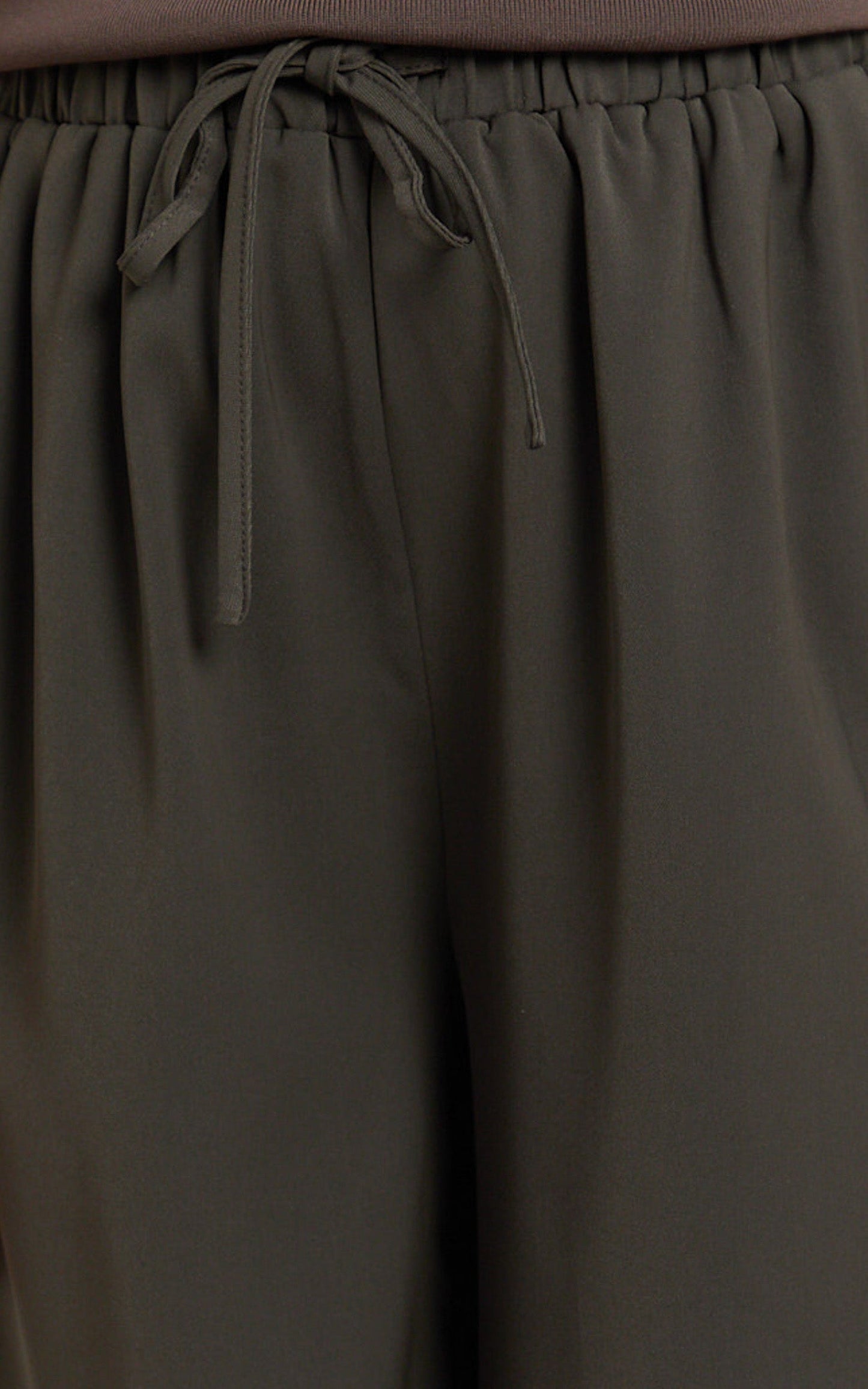 Nicole Pants - High Waist Elasticated Gathered Waist Wide Leg Pants in Chocolate