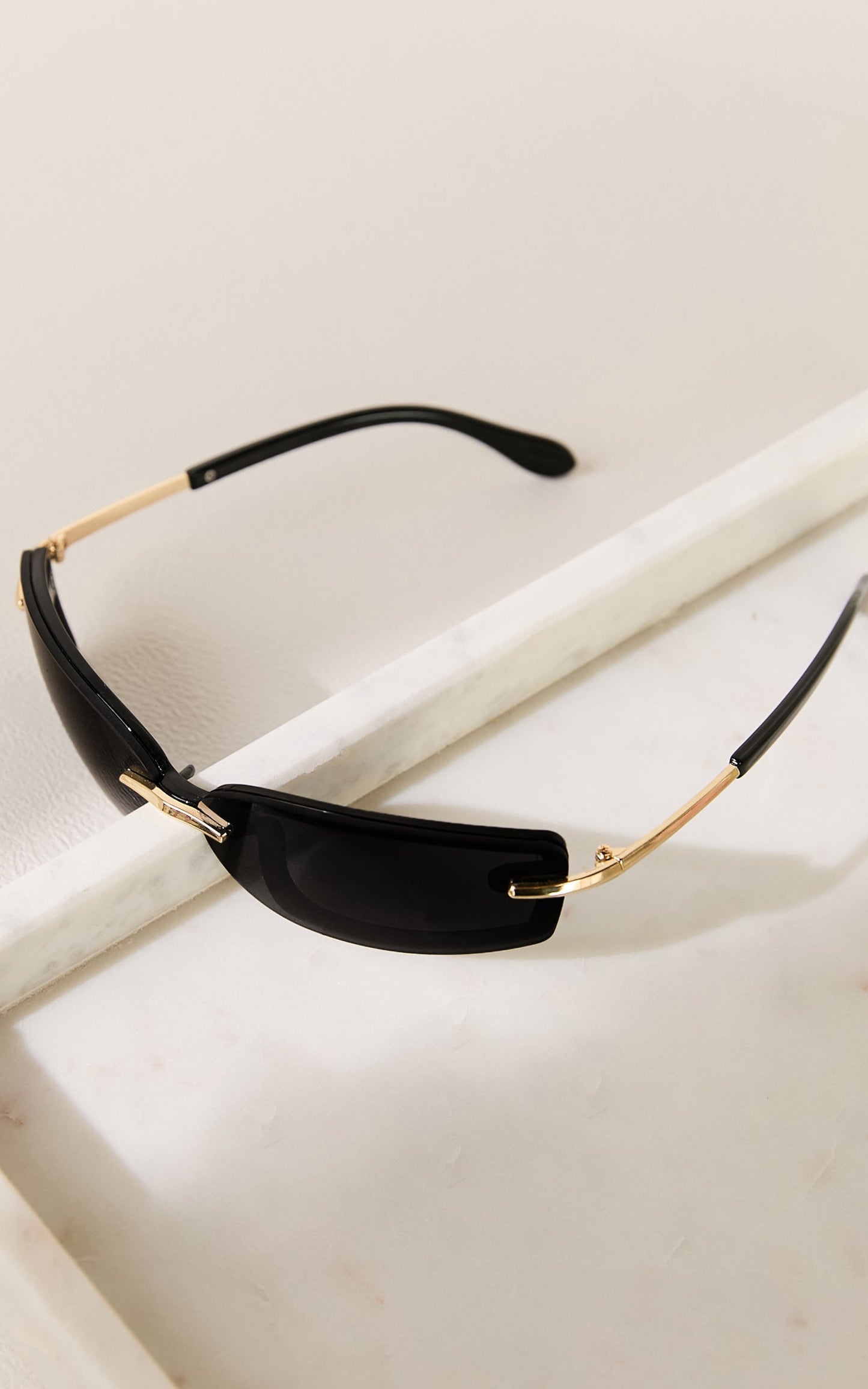 Paris Sunglasses - Frameless Rectangle Sunglasses in Black and Gold
