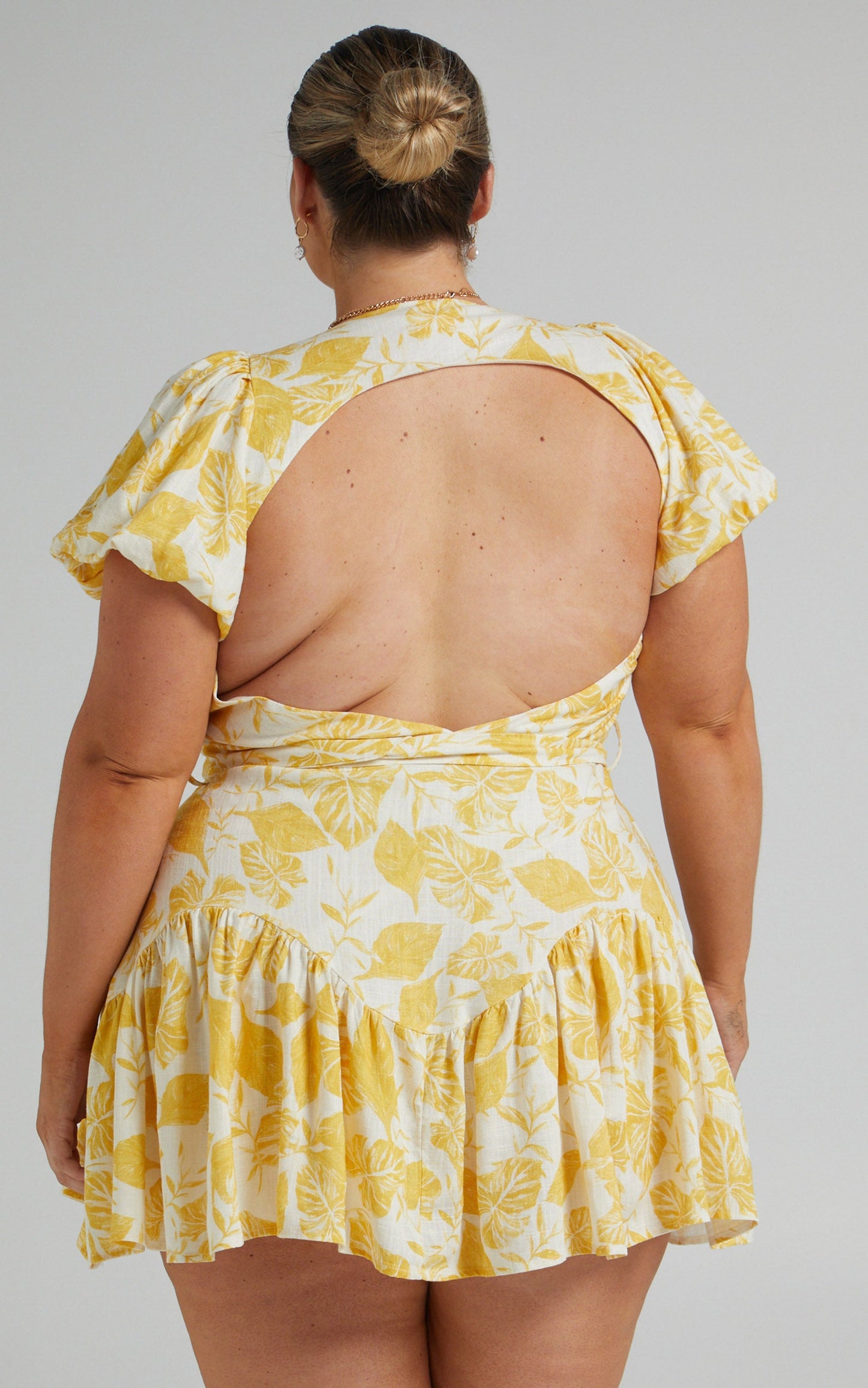 Lindie Mini Dress with Short Balloon Sleeves and Belt in Yellow Floral