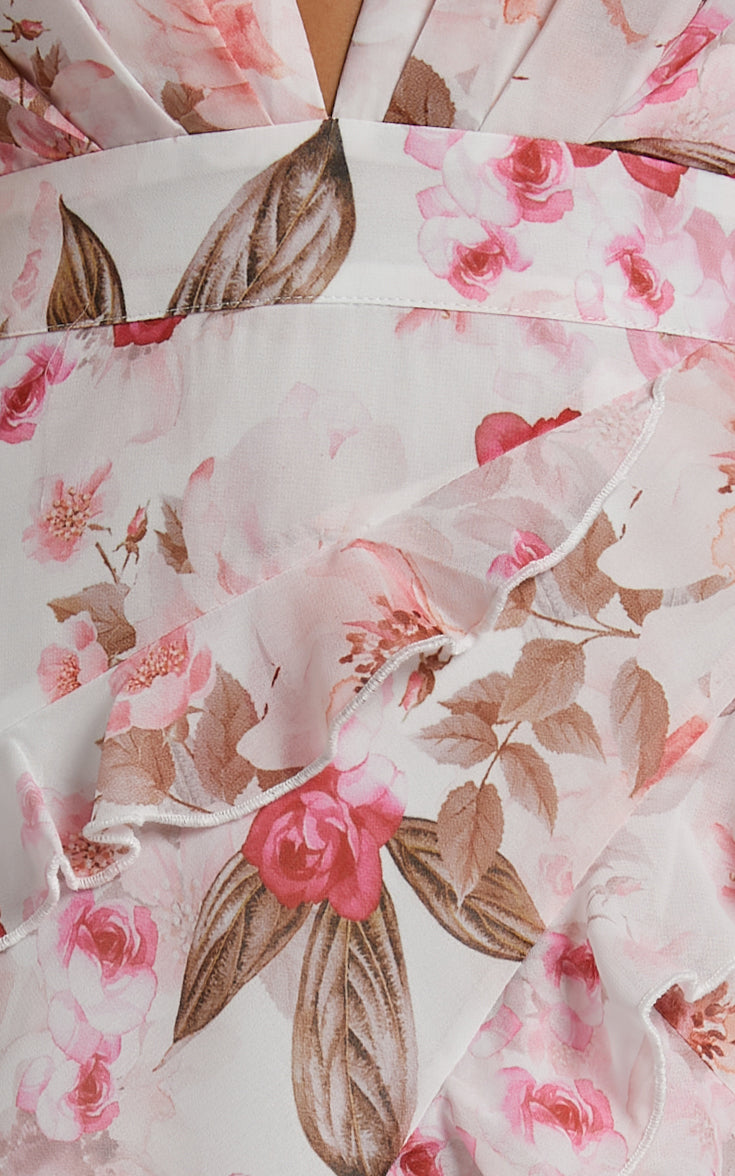 Suanie Midi Dress - Ruffle Detail Tiered Dress in Bouquet Floral