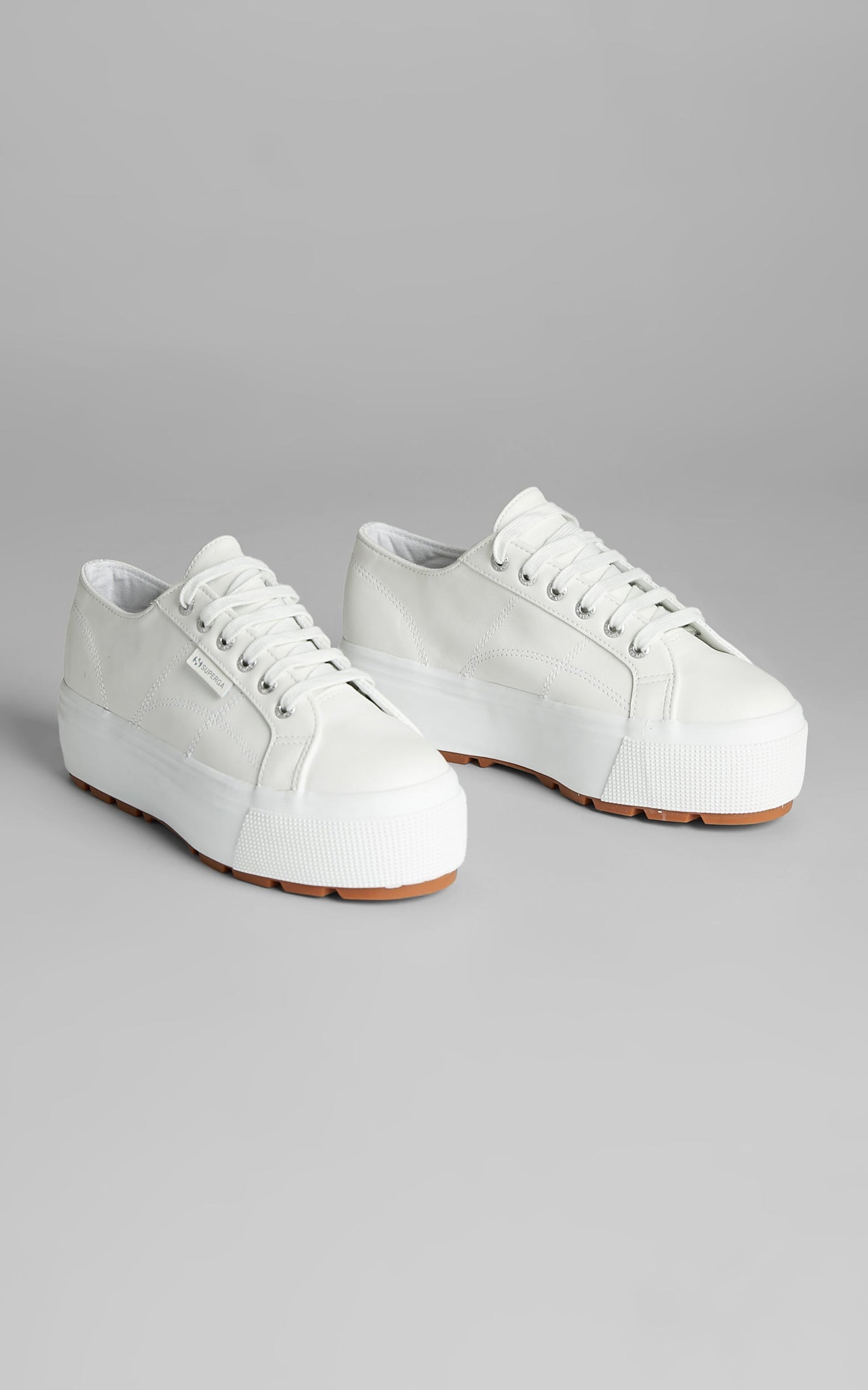 Superga - 2790 Tank Nappa Sneakers in 900 White