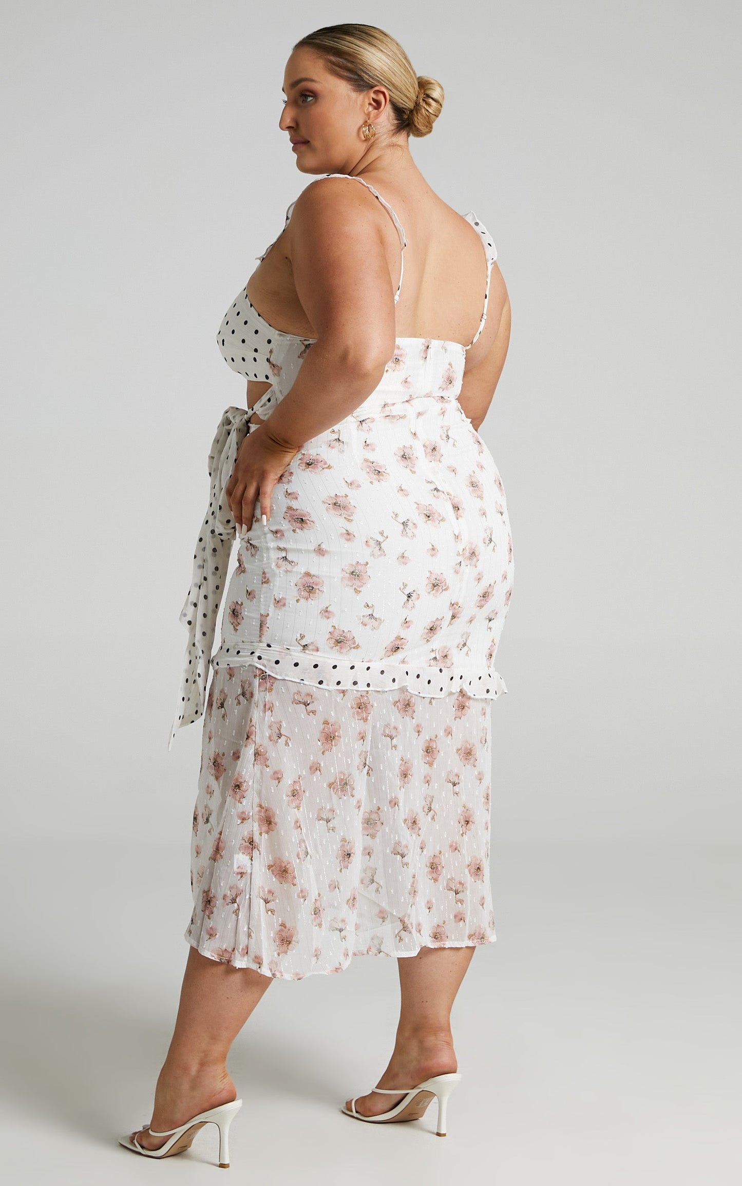 Take My Picture Dress in White Floral