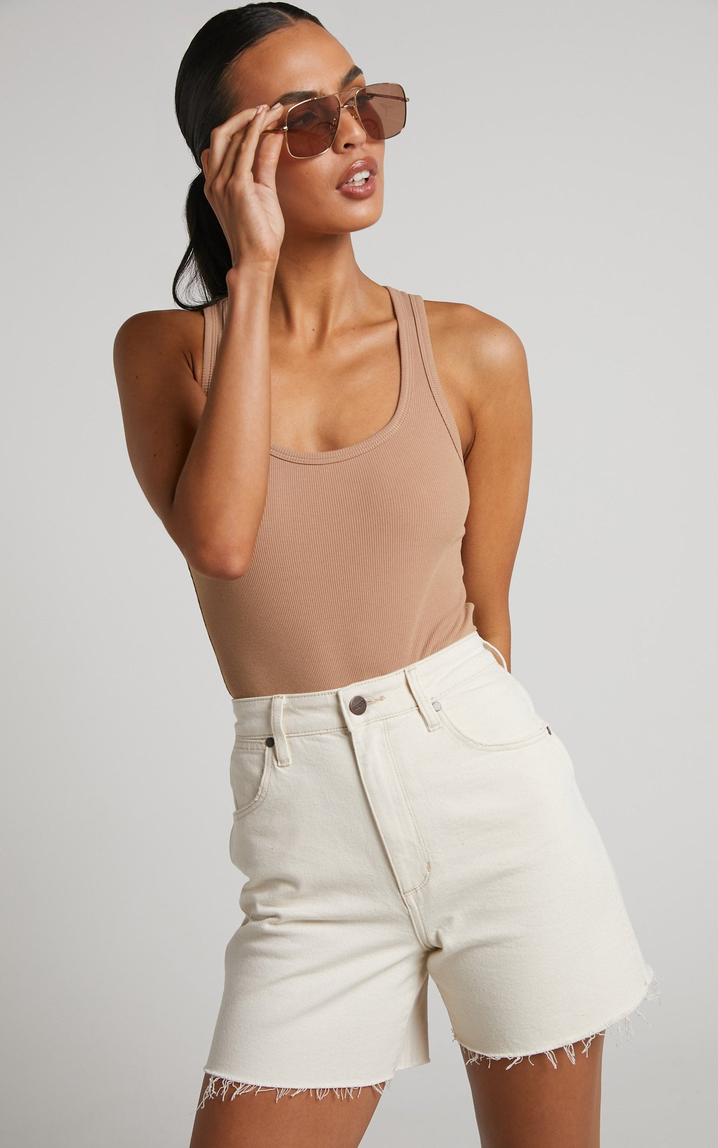 Wrangler - Claudia Hi Straight Short in Raw Hemp