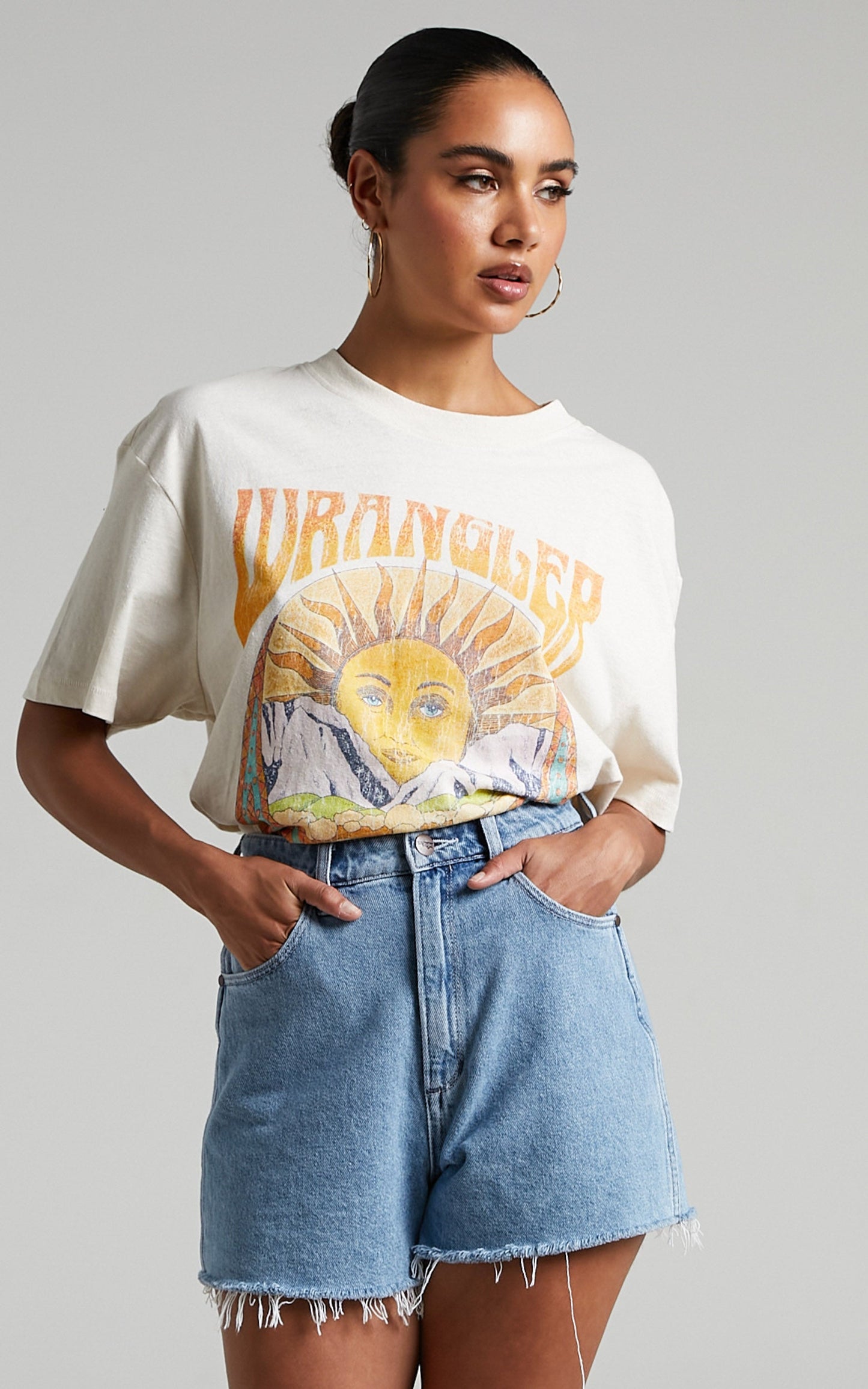 Wrangler - Through Mountains Tee in Ecru