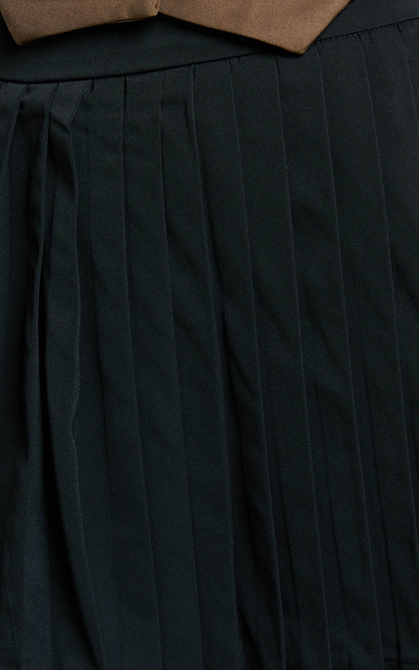 Zoey Skirt - Mini Pleated Skirt in Black