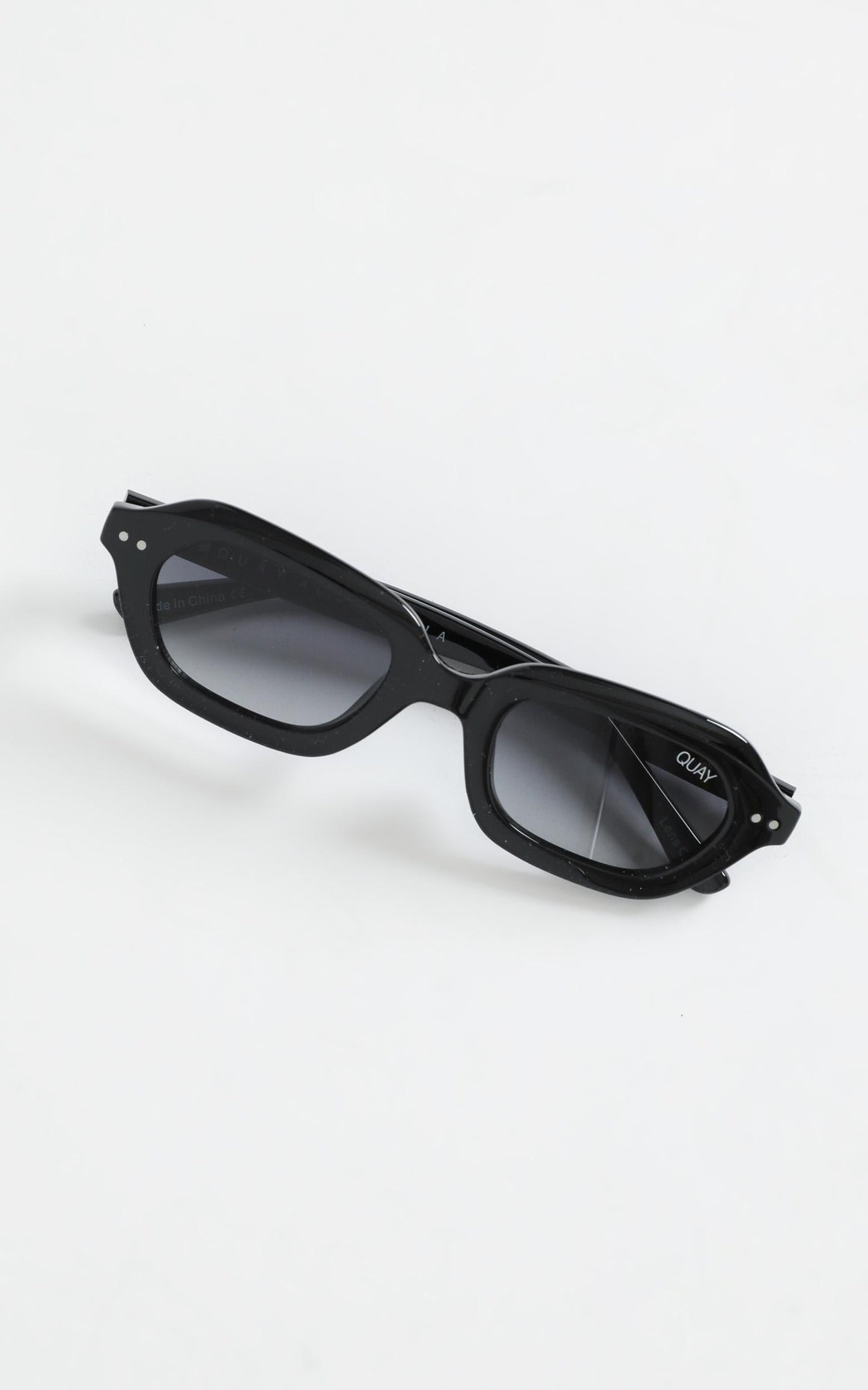 Quay - Anything Goes Sunglasses In Black