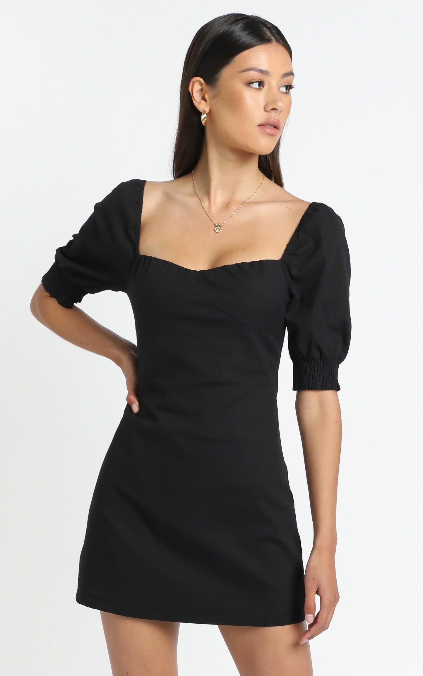 Sneaky Chatter Dress in Black Linen Look