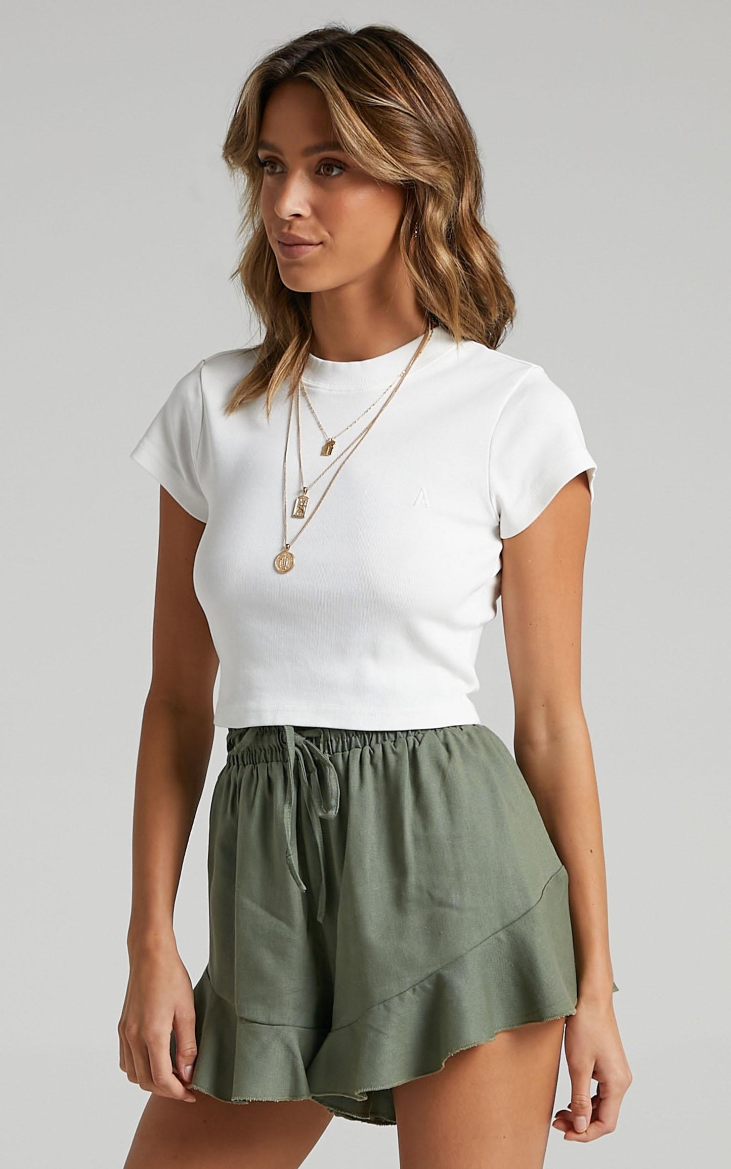 Beach Vibes Shorts in Khaki Linen Look