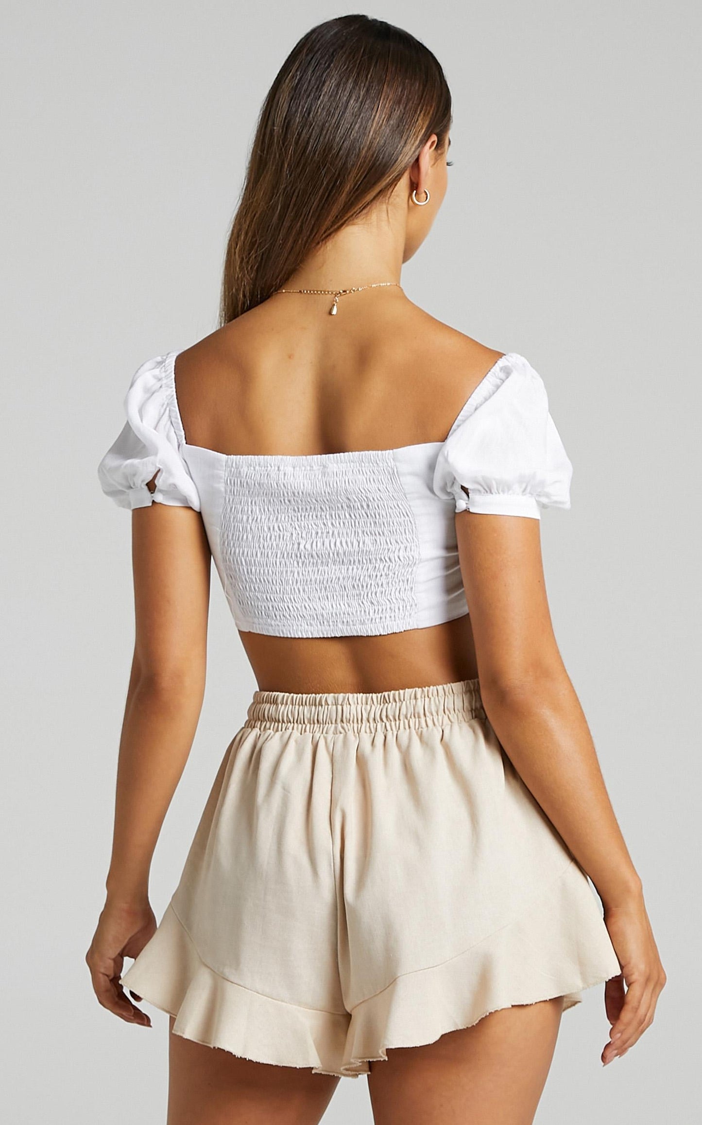 Beach Vibes Shorts in Beige