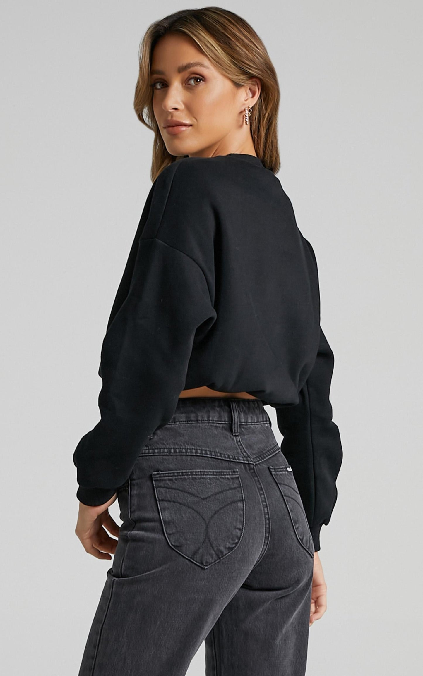 Henri Sweatshirt in Washed Black